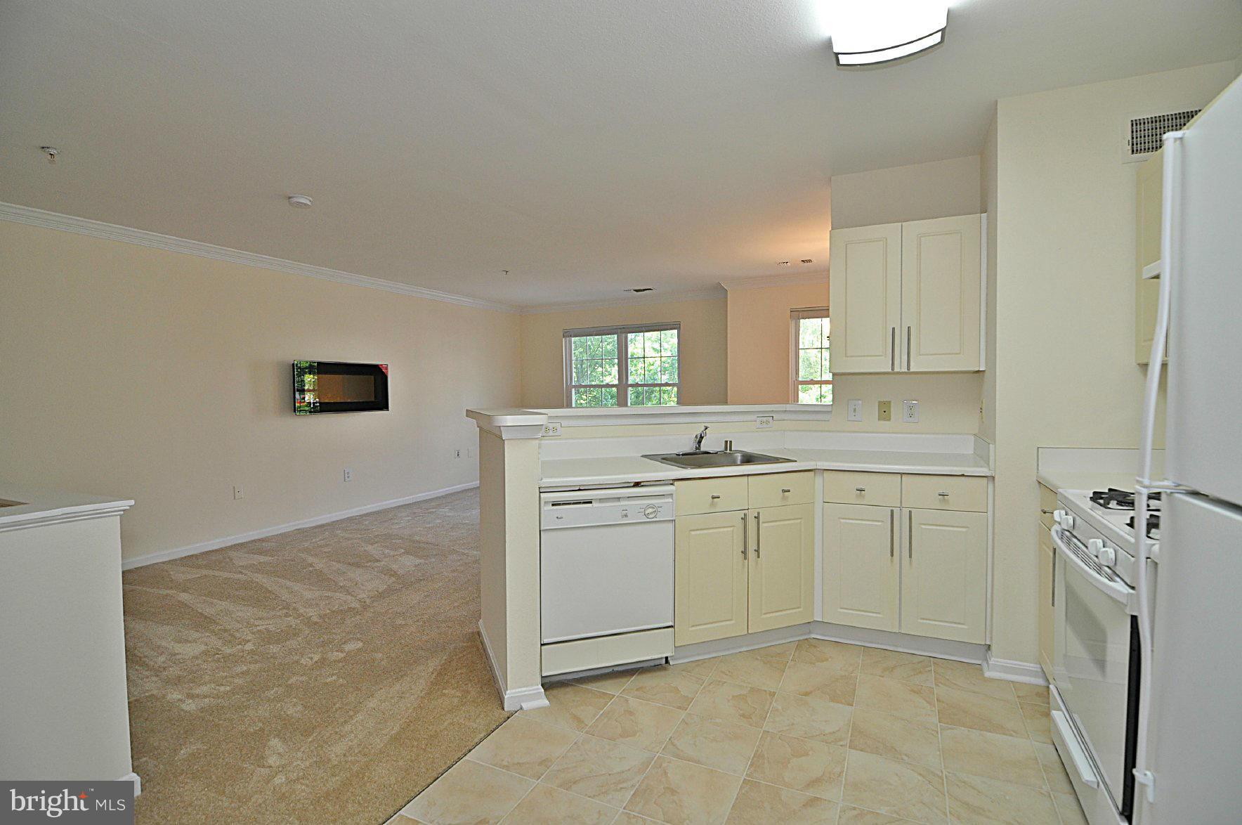 GATES OF FAIR LAKES - Residential Lease