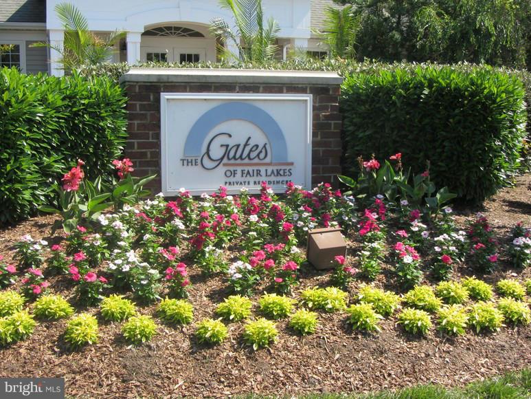 GATES OF FAIR LAKES - Residential Lease