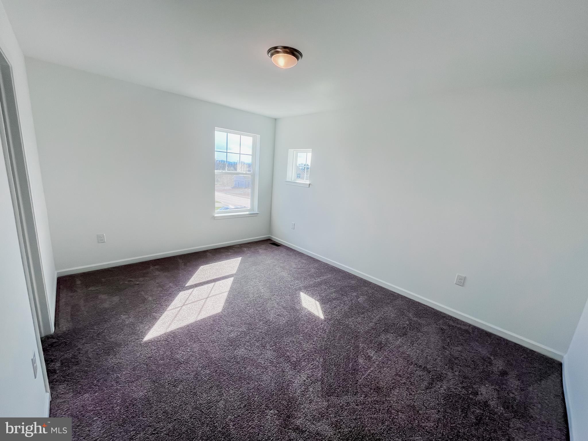 STONE MILL ESTATES - Residential