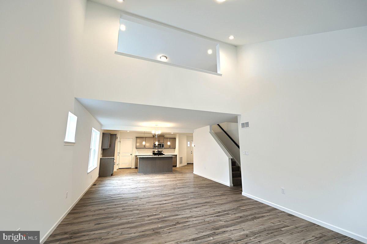 STONE MILL ESTATES - Residential