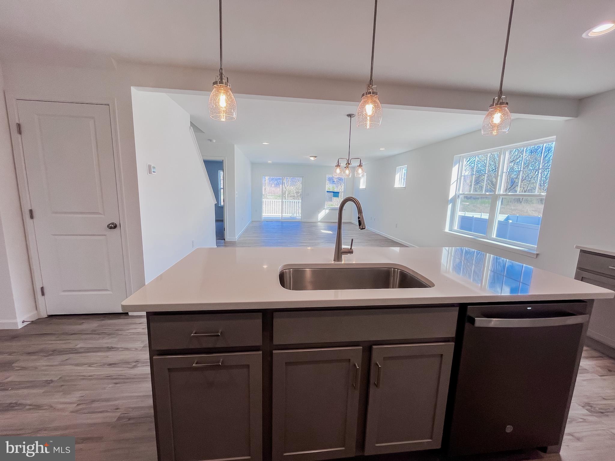 STONE MILL ESTATES - Residential
