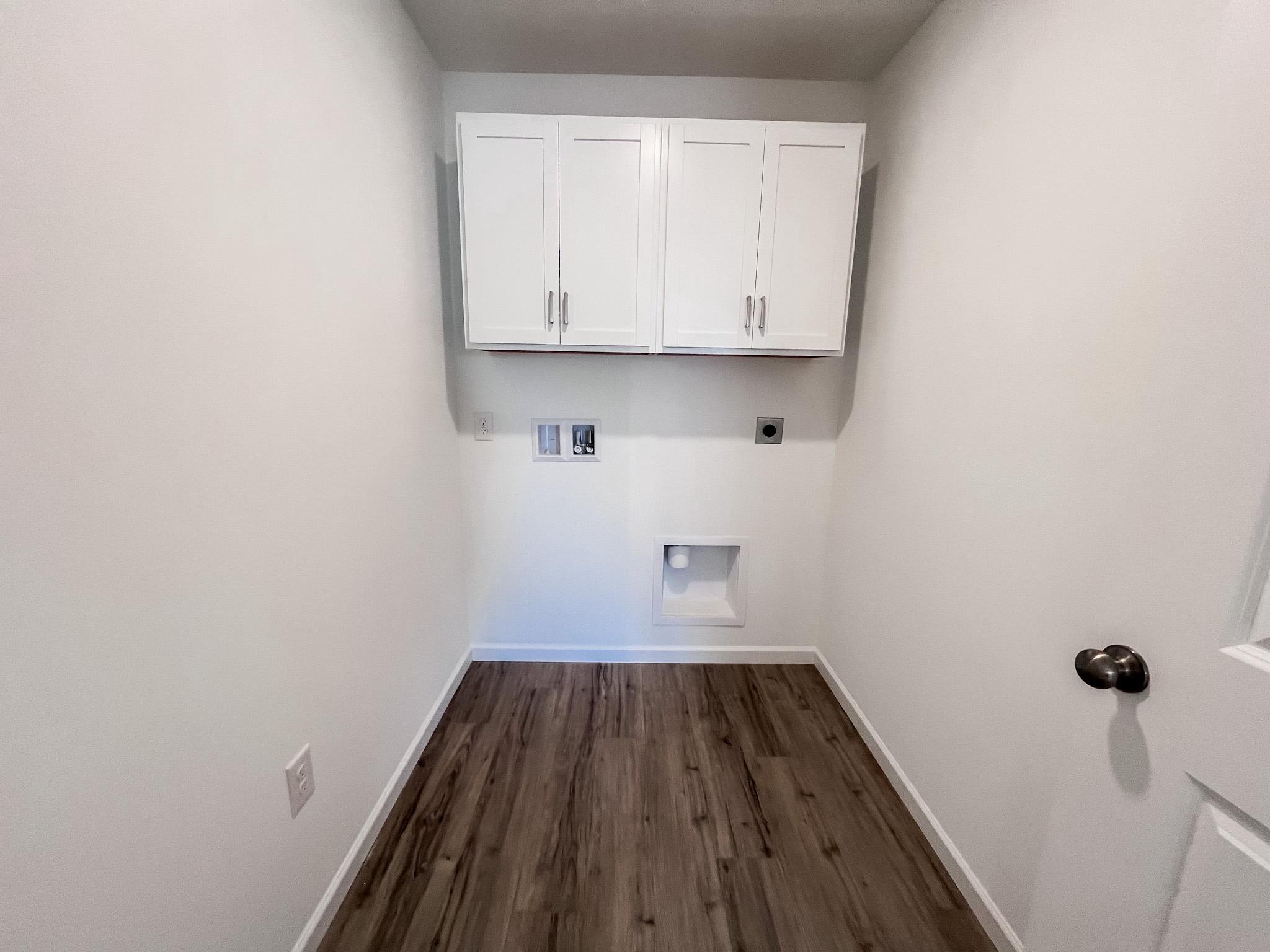 STONE MILL ESTATES - Residential
