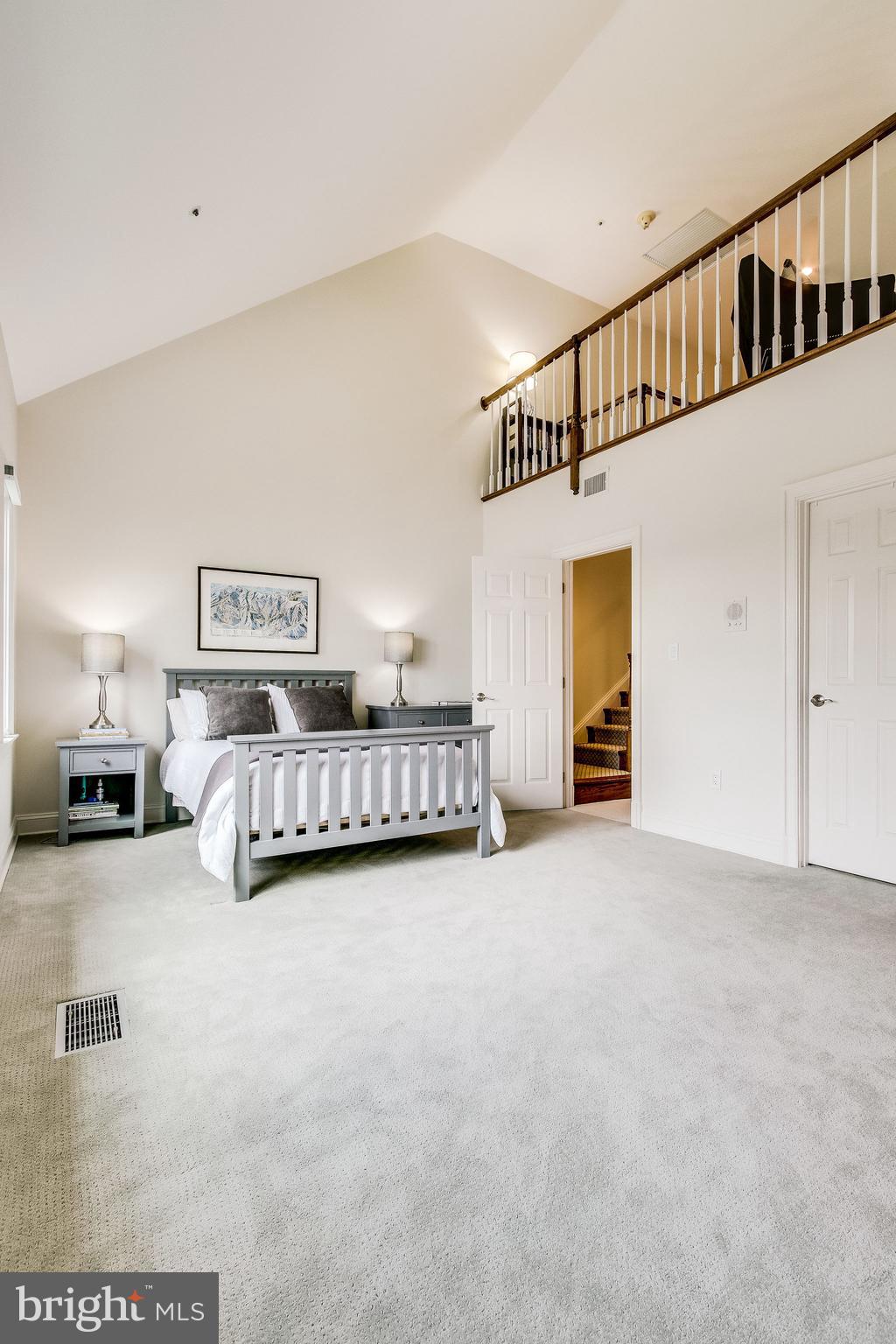 HARBORSIDE - Residential