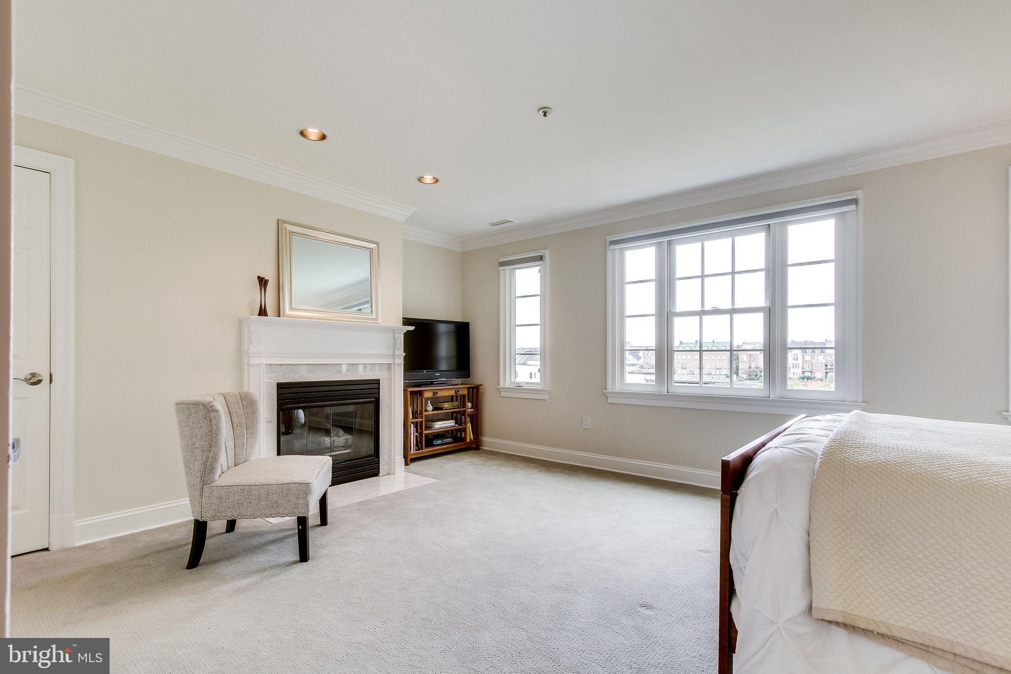 HARBORSIDE - Residential