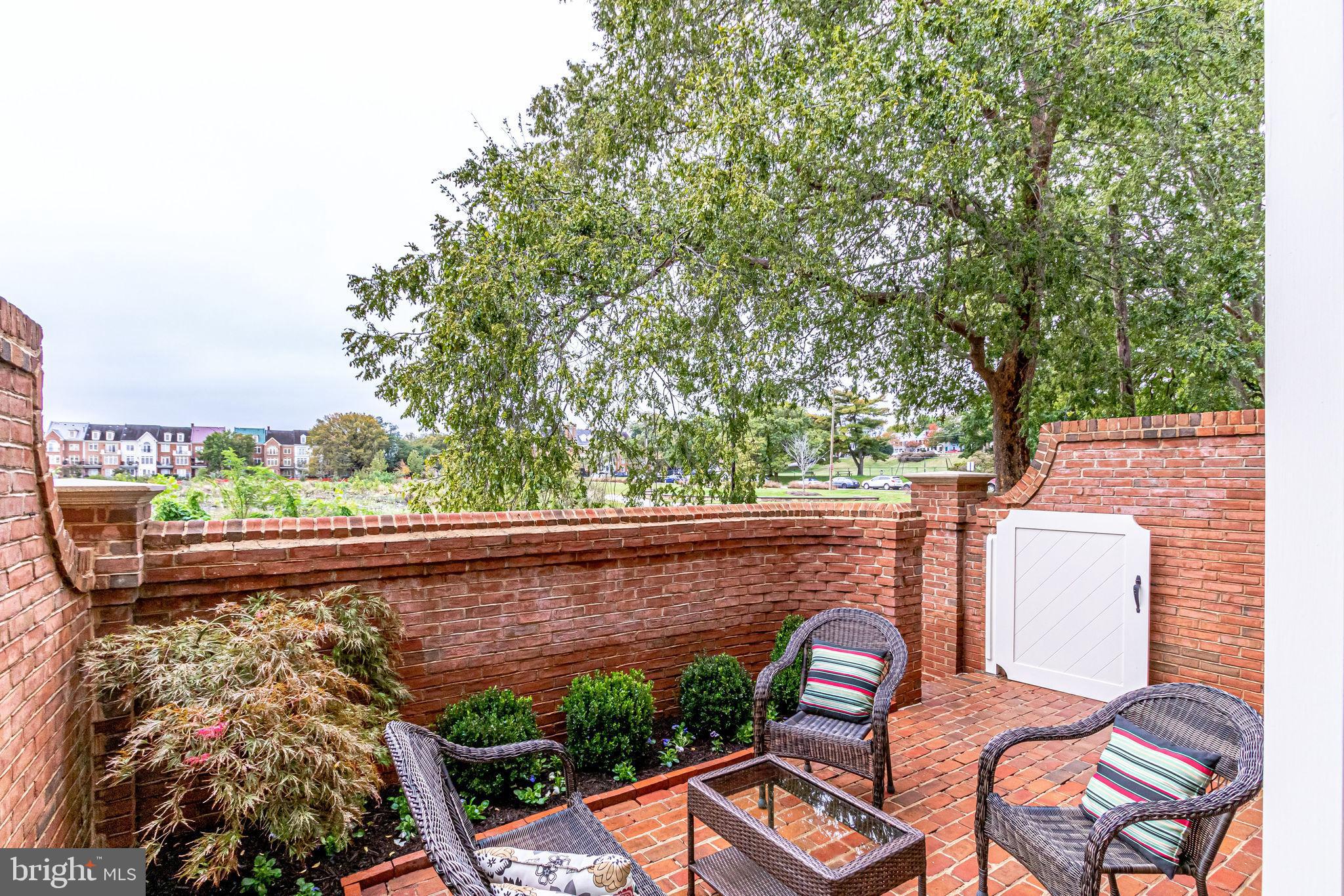 HARBORSIDE - Residential