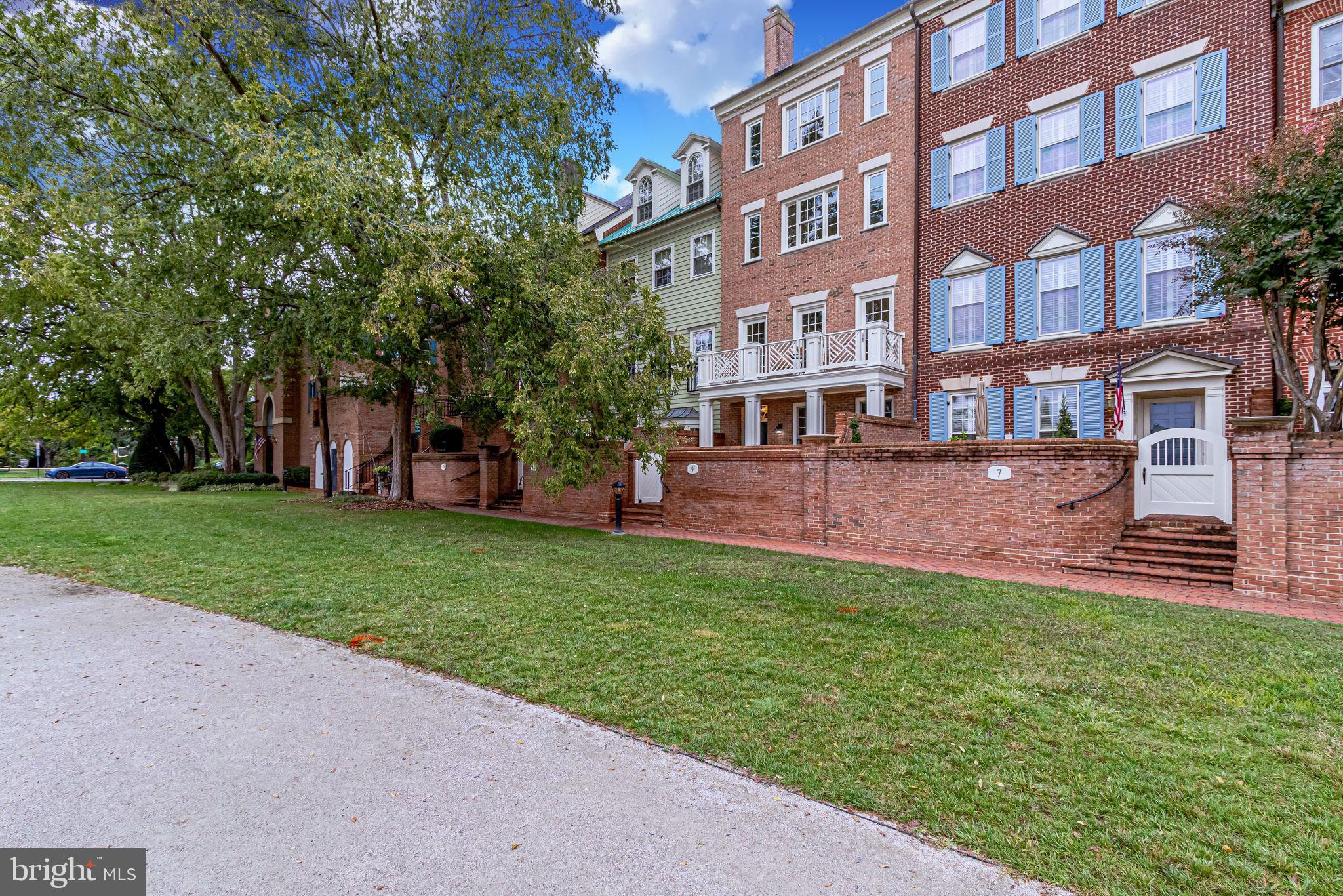 HARBORSIDE - Residential