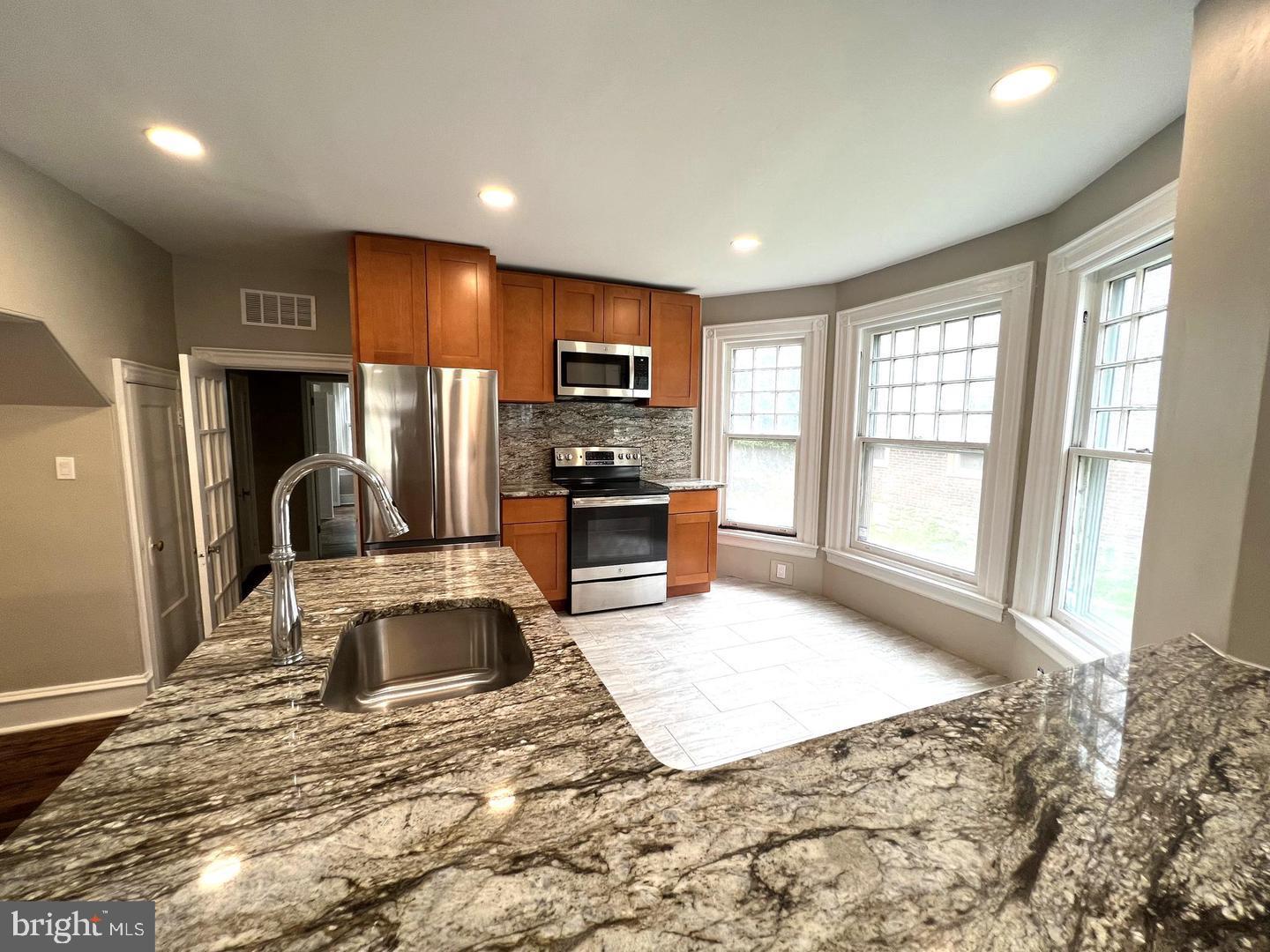 GERMANTOWN (WEST) - Residential Lease