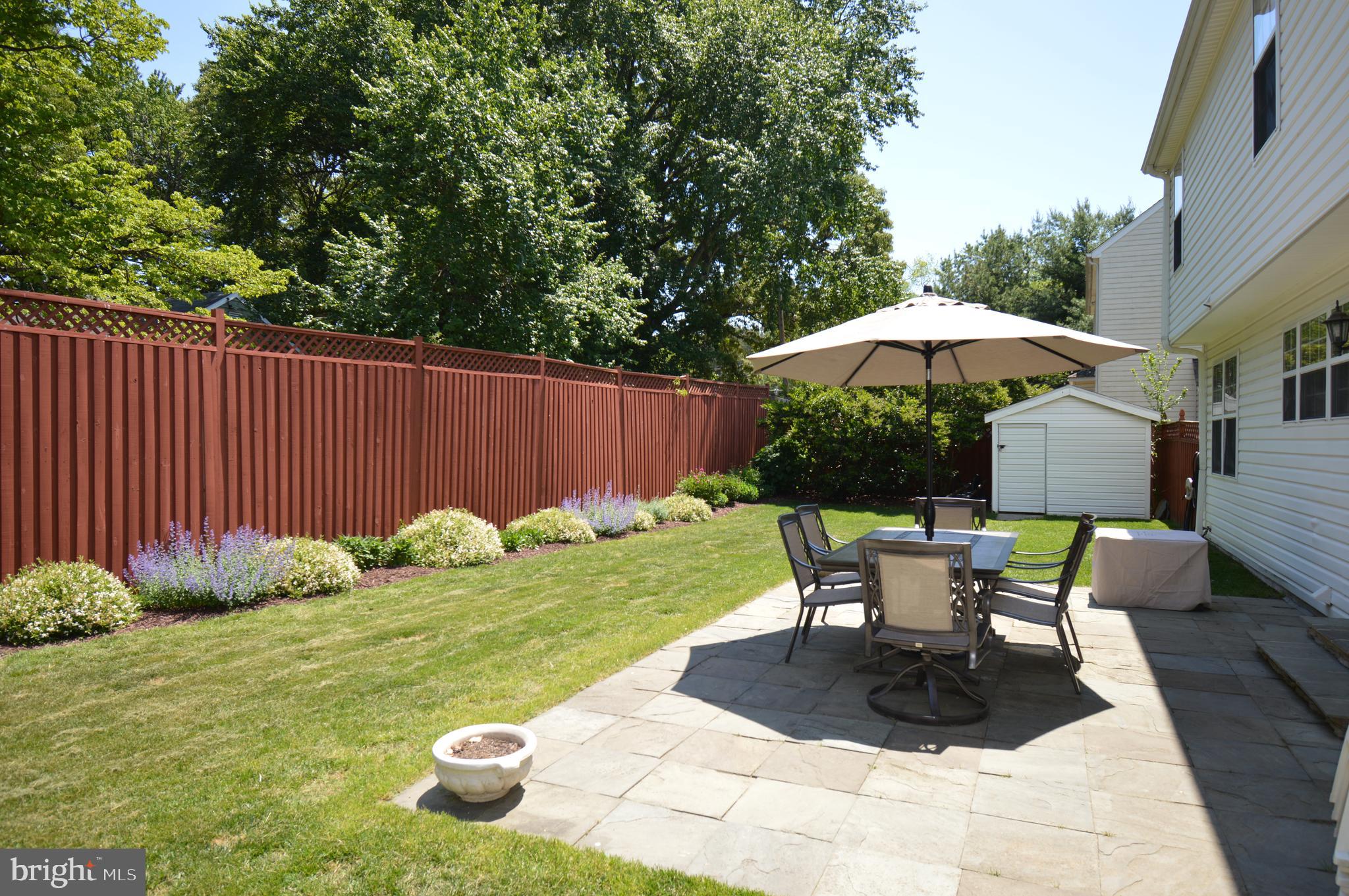 ROBINSON PLACE - Residential