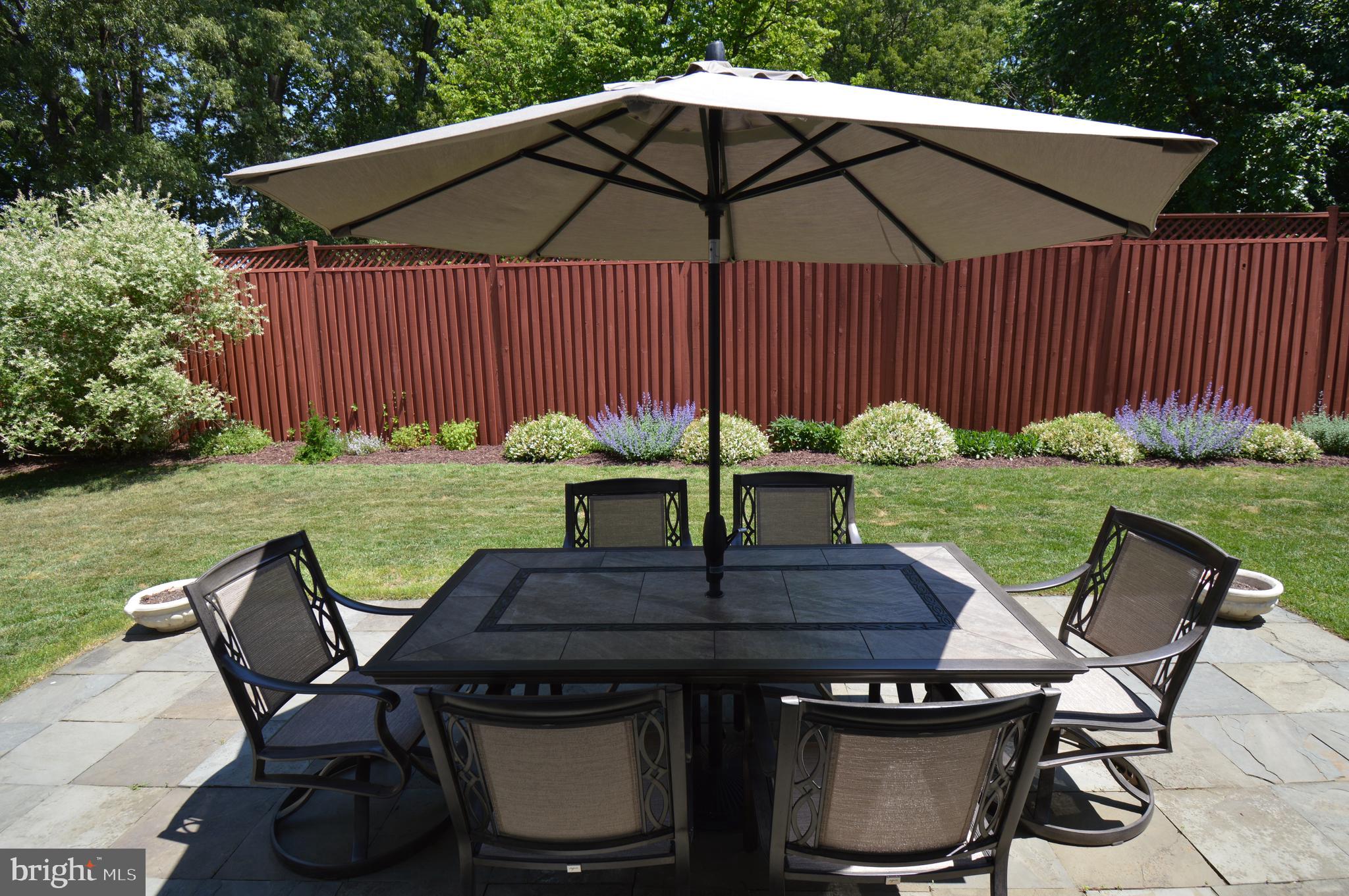 ROBINSON PLACE - Residential