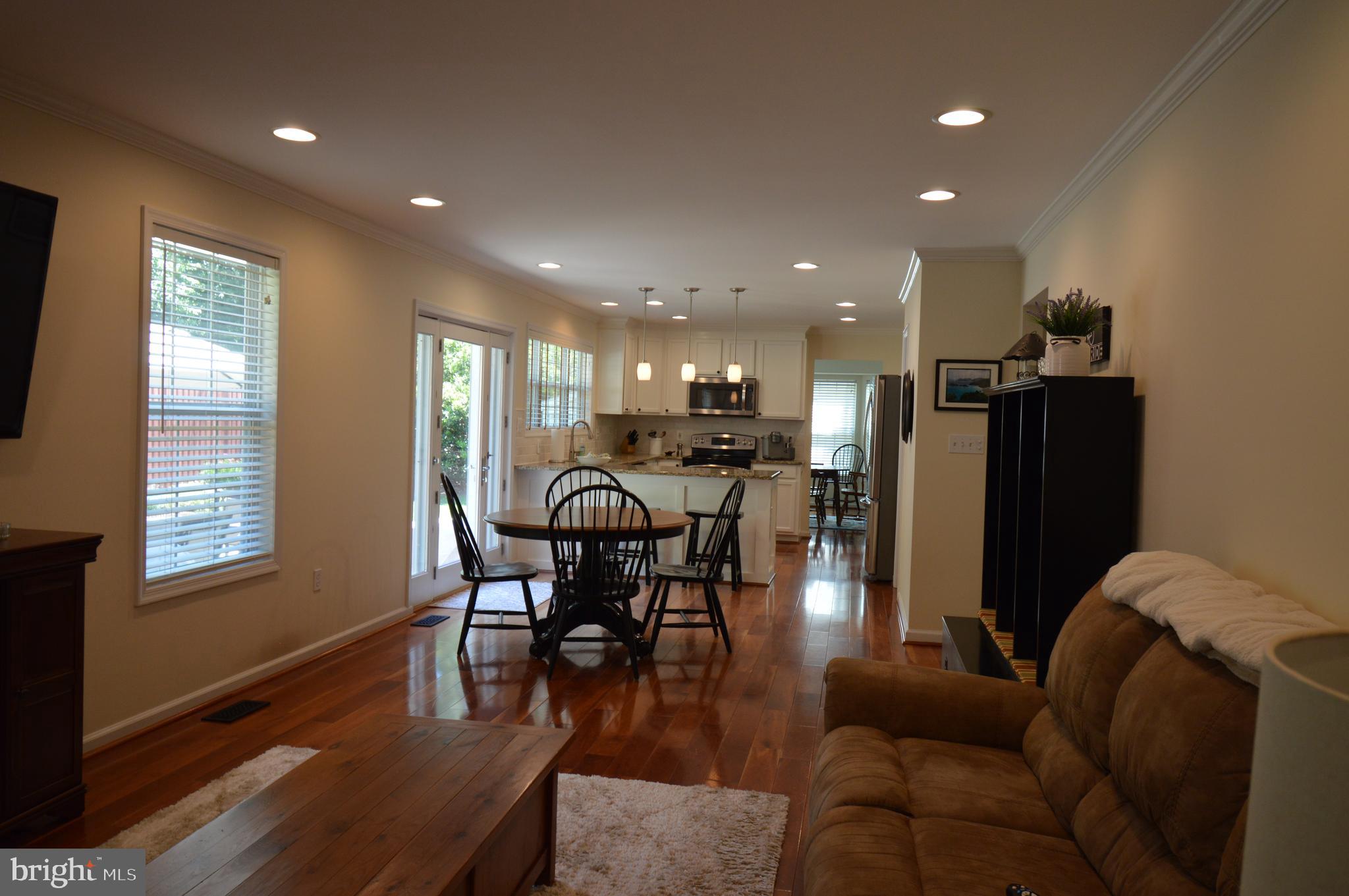 ROBINSON PLACE - Residential