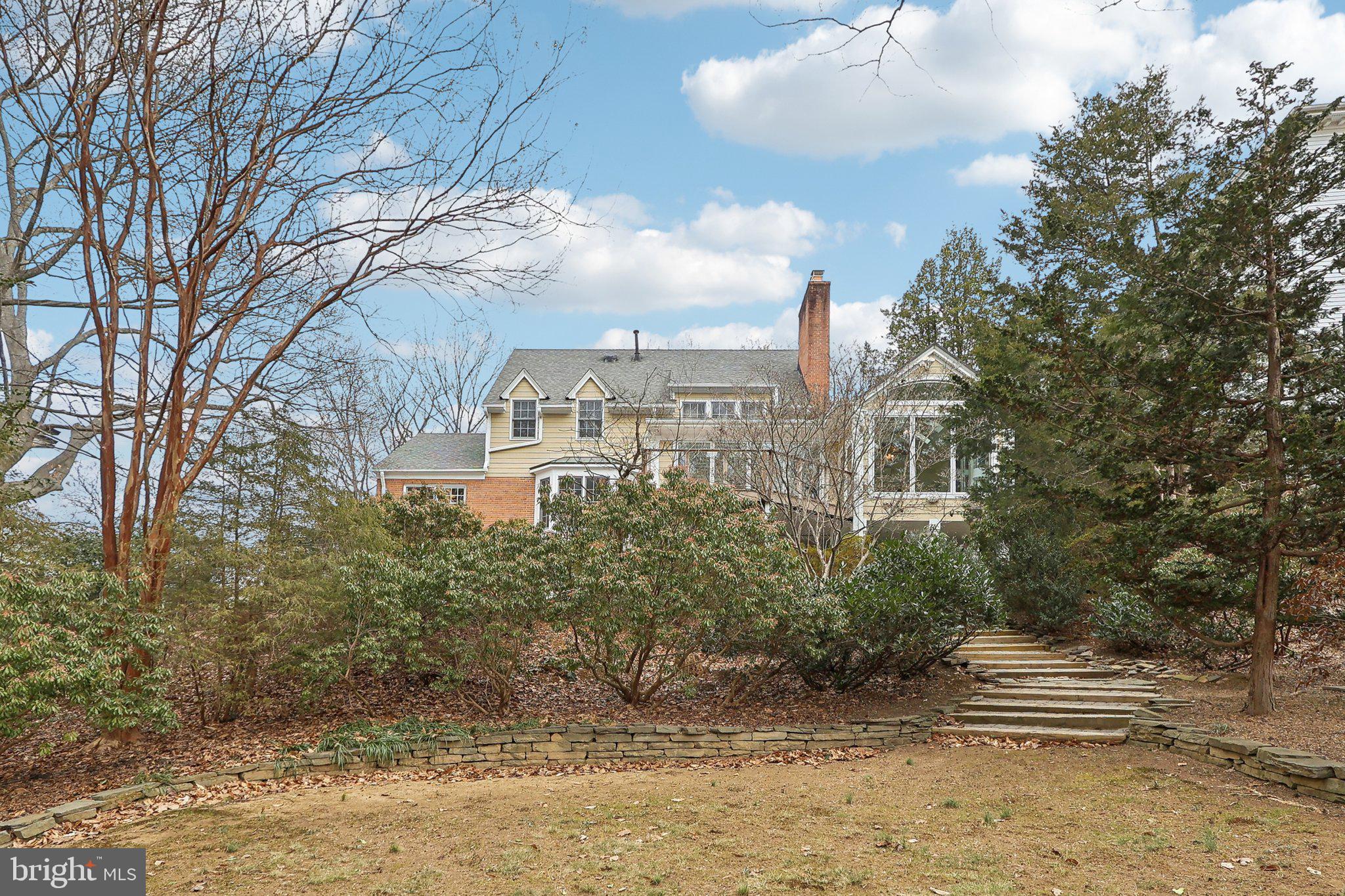 BELLEVUE FOREST - Residential