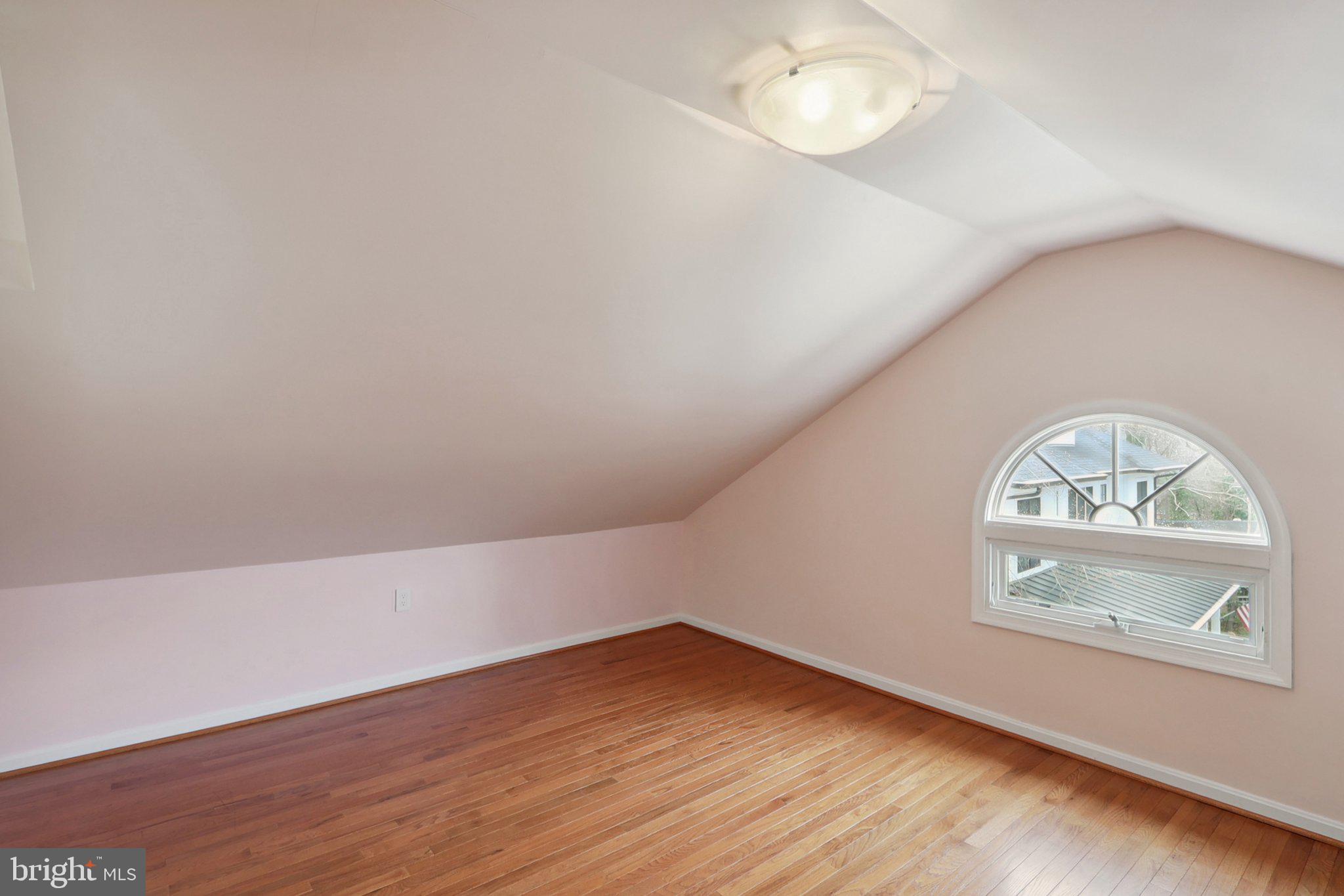 BELLEVUE FOREST - Residential