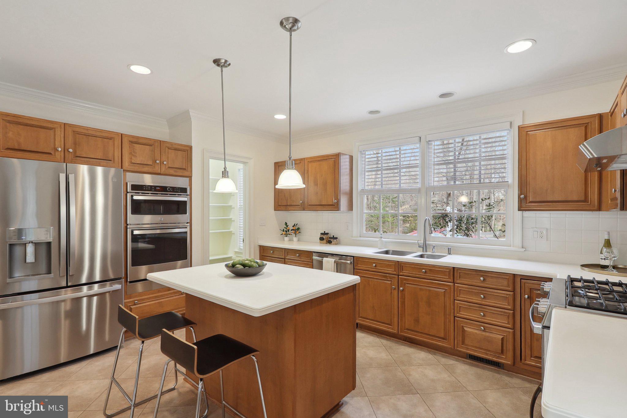 BELLEVUE FOREST - Residential