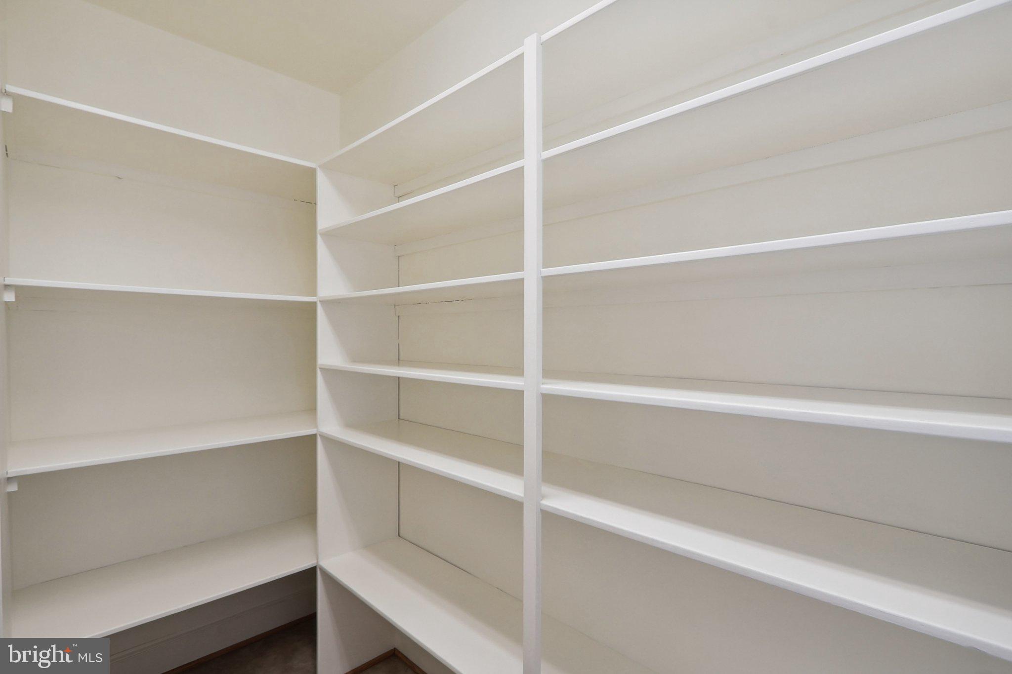 BELLEVUE FOREST - Residential