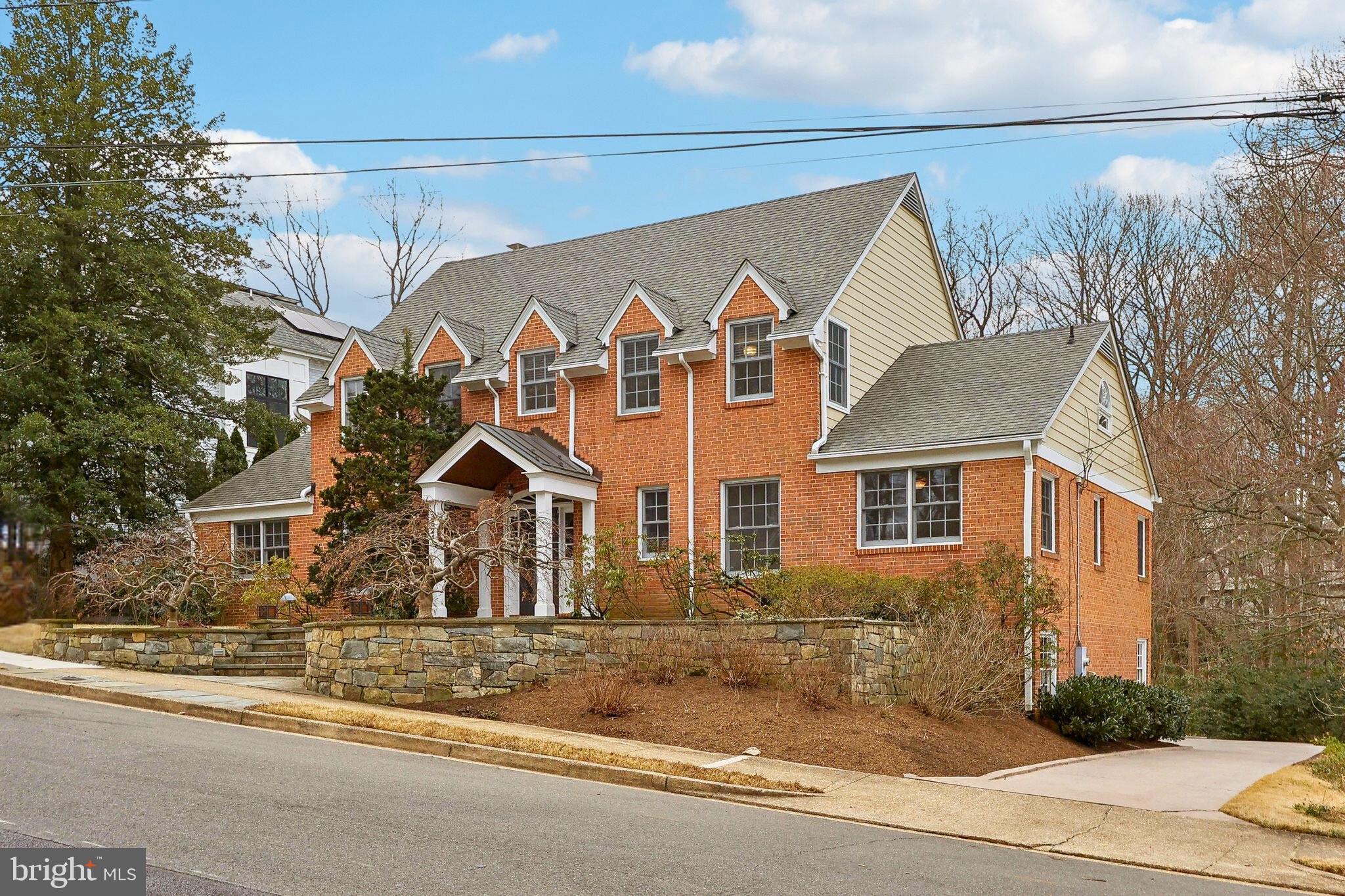 BELLEVUE FOREST - Residential