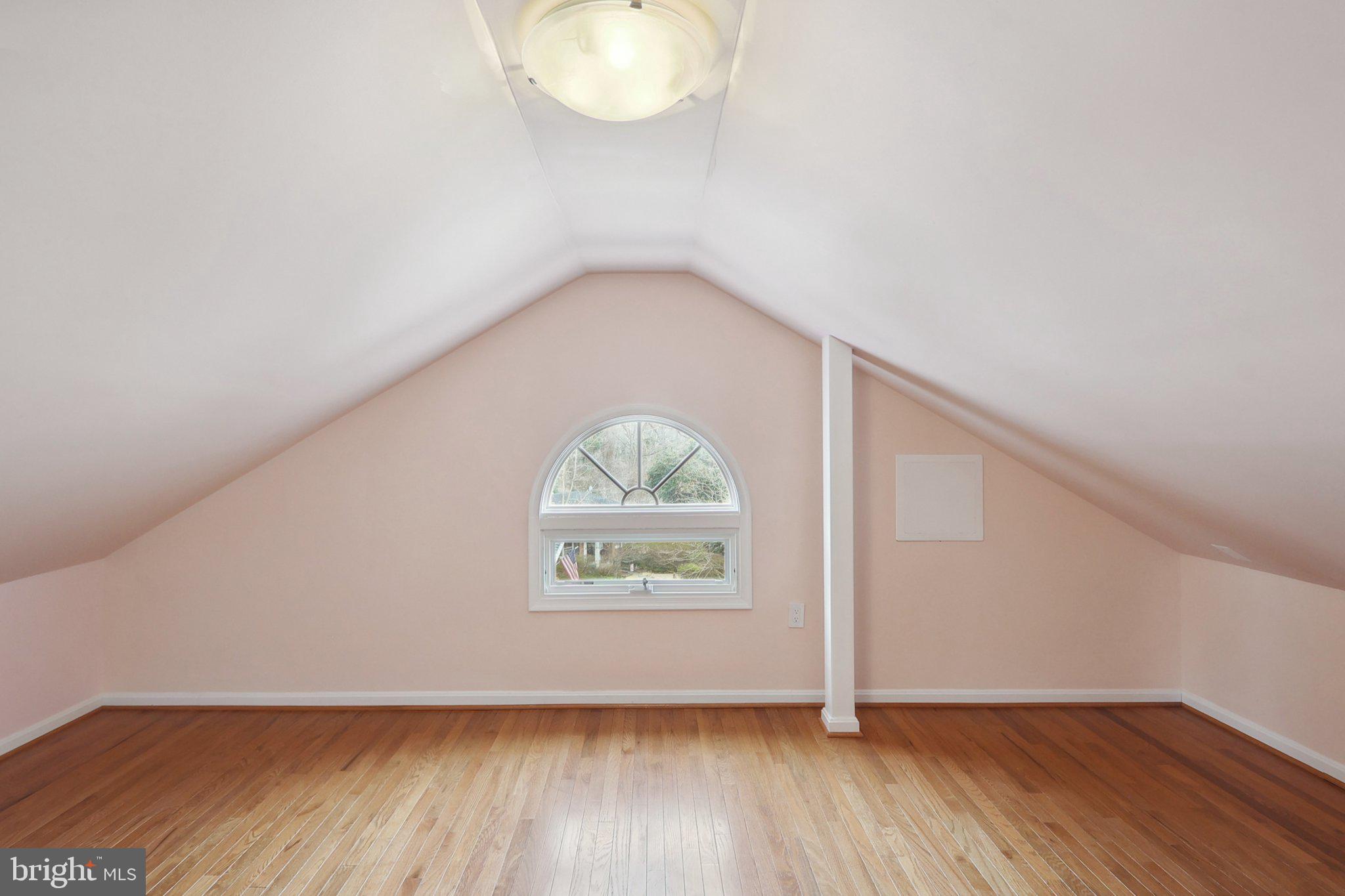 BELLEVUE FOREST - Residential