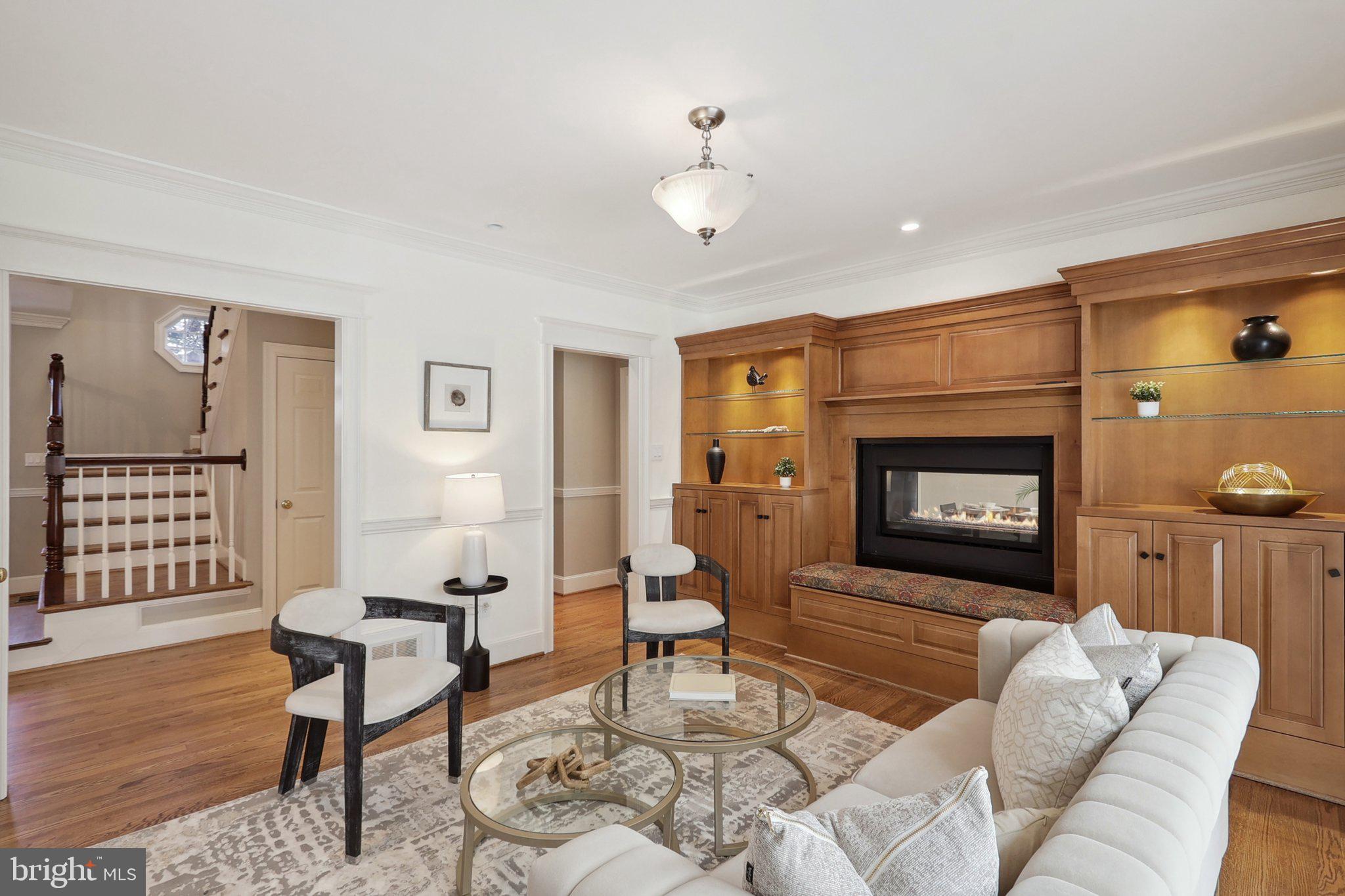 BELLEVUE FOREST - Residential