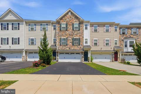 Townhouse For Rent - 141 Graystone Drive<br/> Bucks County, FEASTERVILLE TREVOSE, PA 19053
