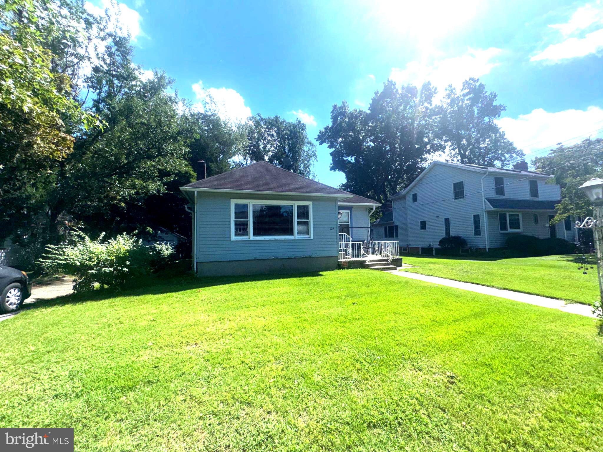 124 W FRANKLIN AVENUE W