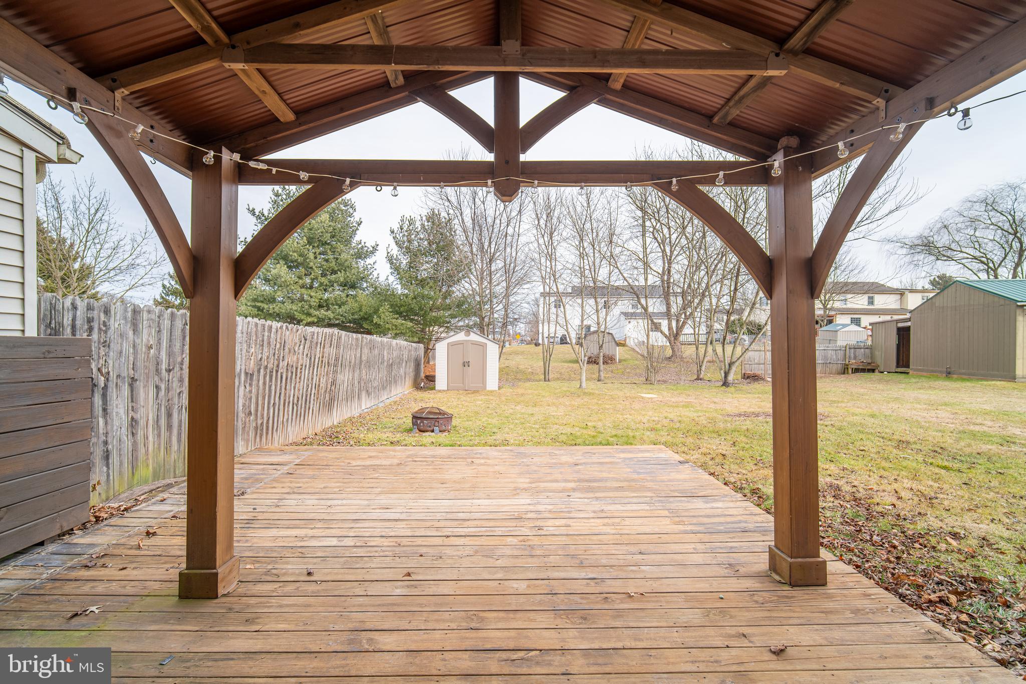 GLEN HOLLOW - Residential