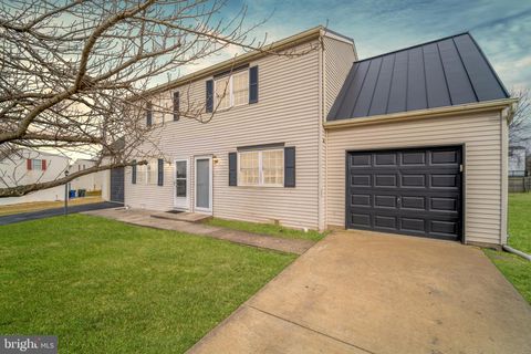 1640 BLUE JAY DRIVE DOVER PA 17315