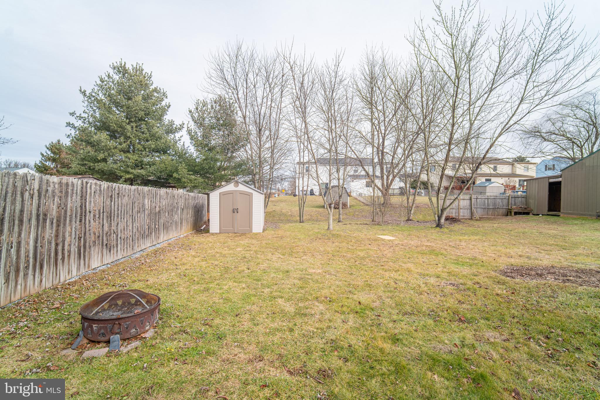 GLEN HOLLOW - Residential