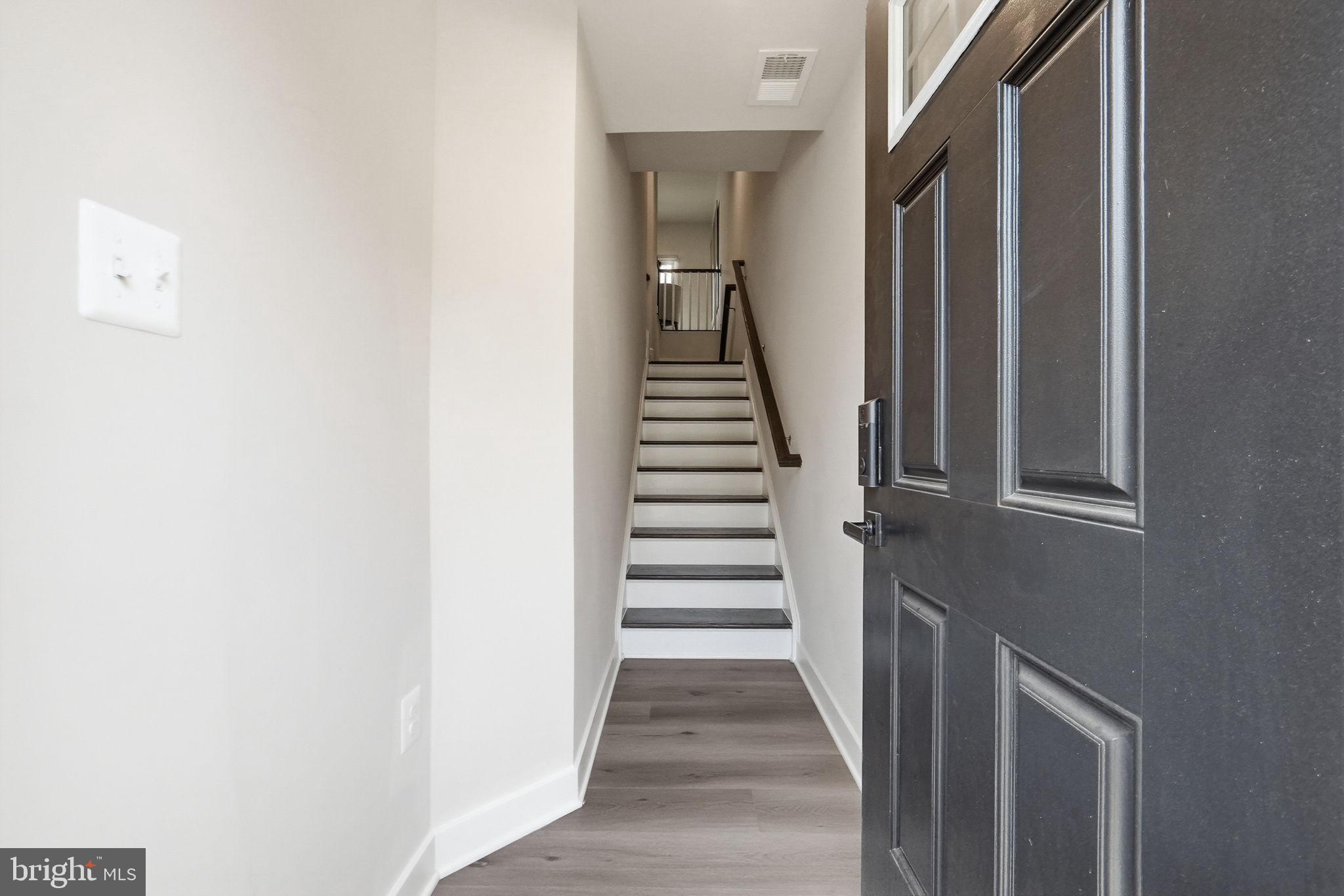 8805 SYBIL LANE