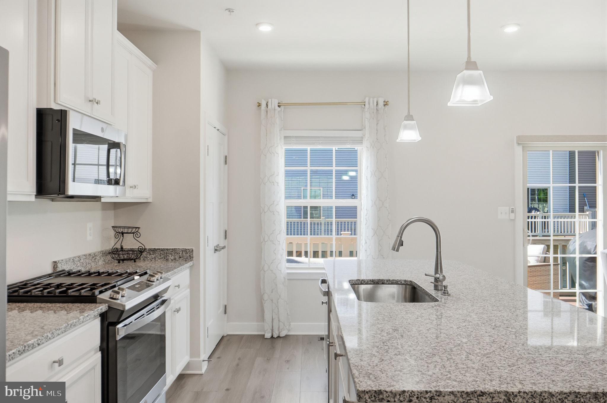 8805 SYBIL LANE