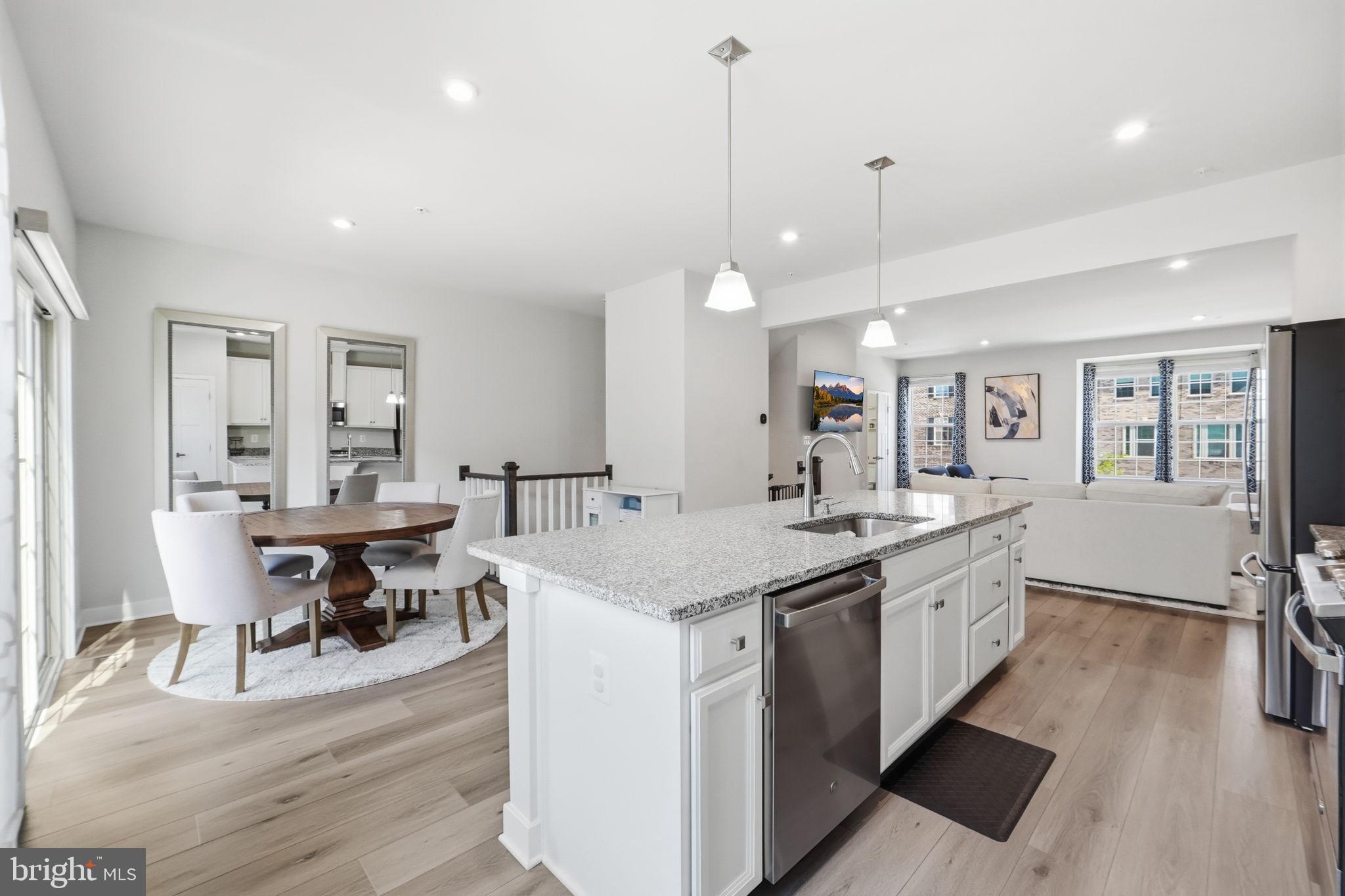 8805 SYBIL LANE