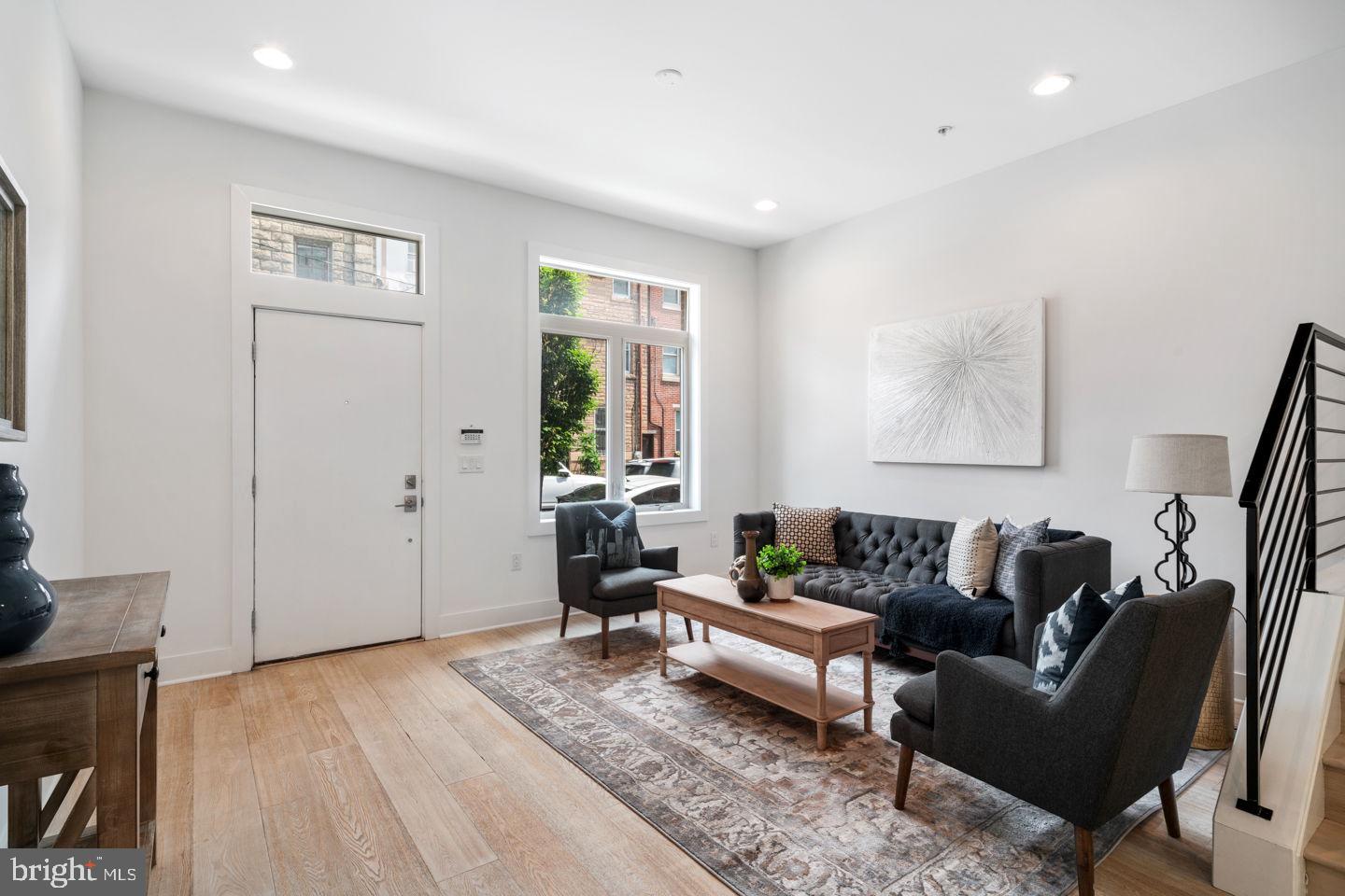 BELLA VISTA - Residential