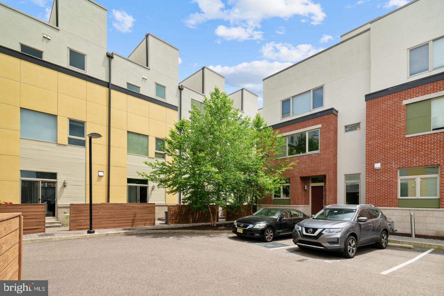 BELLA VISTA - Residential