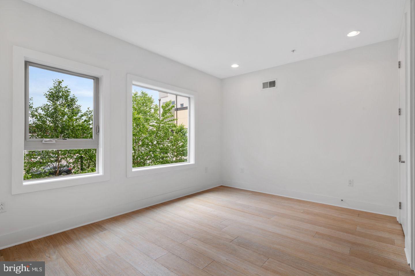 BELLA VISTA - Residential