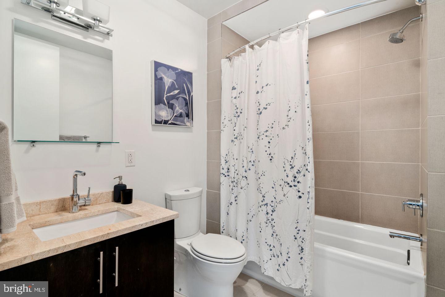 BELLA VISTA - Residential