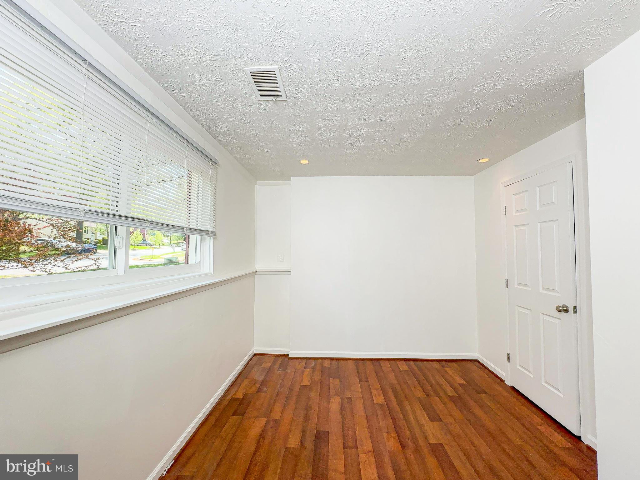 PROSPECT KNOLLS - Residential