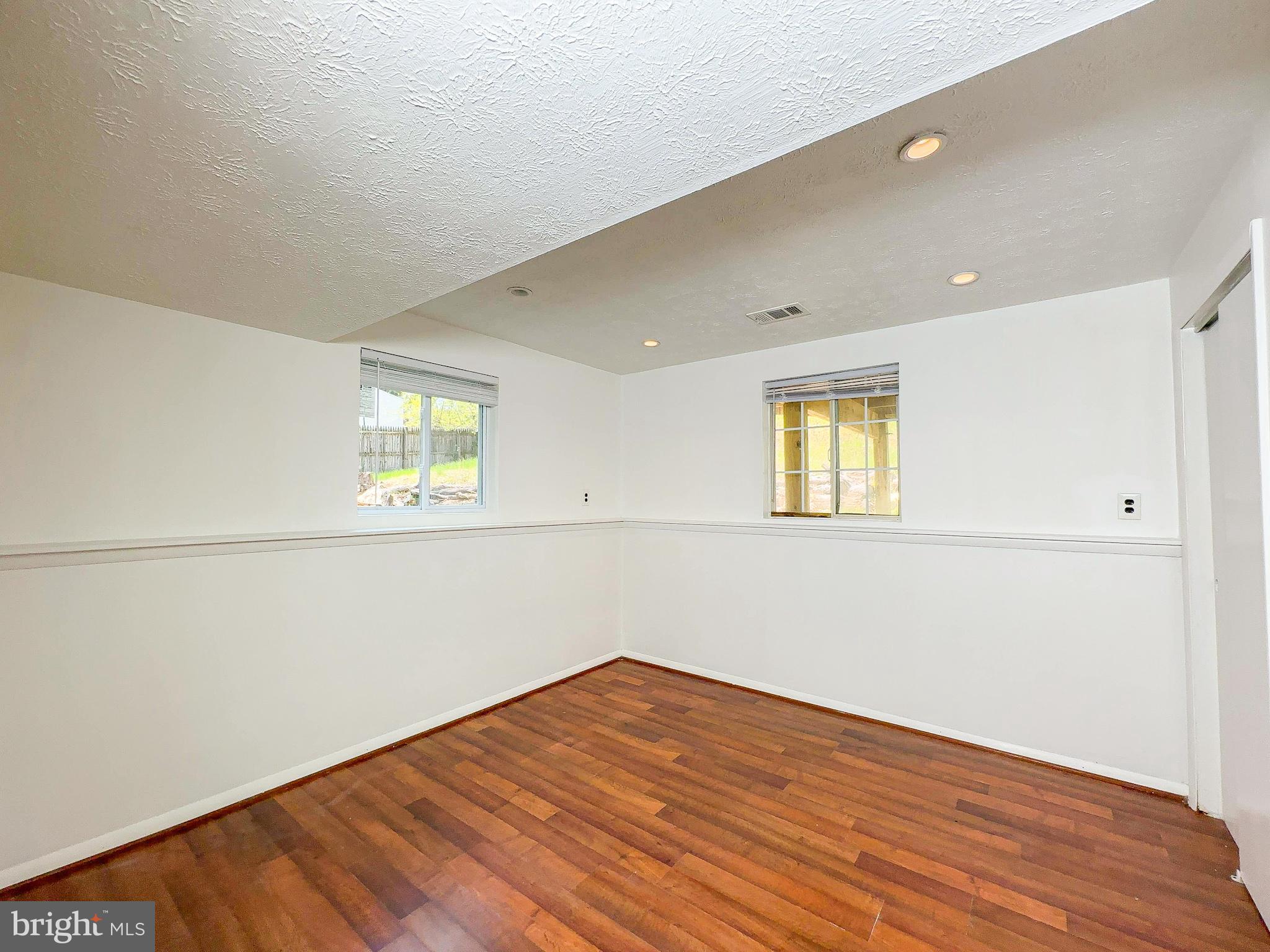 PROSPECT KNOLLS - Residential