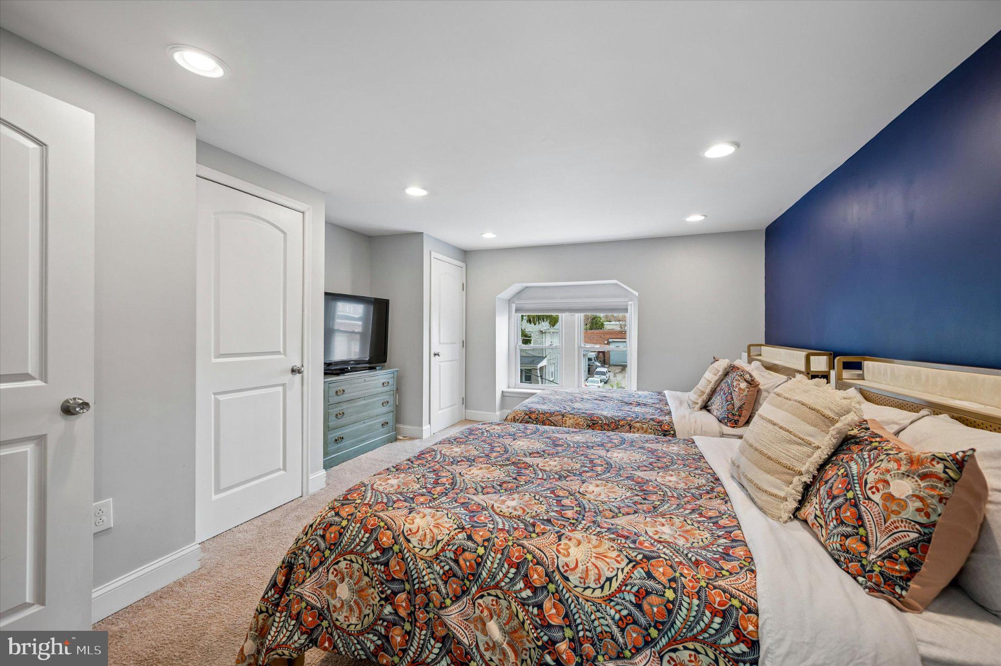 GERMANTOWN - Residential