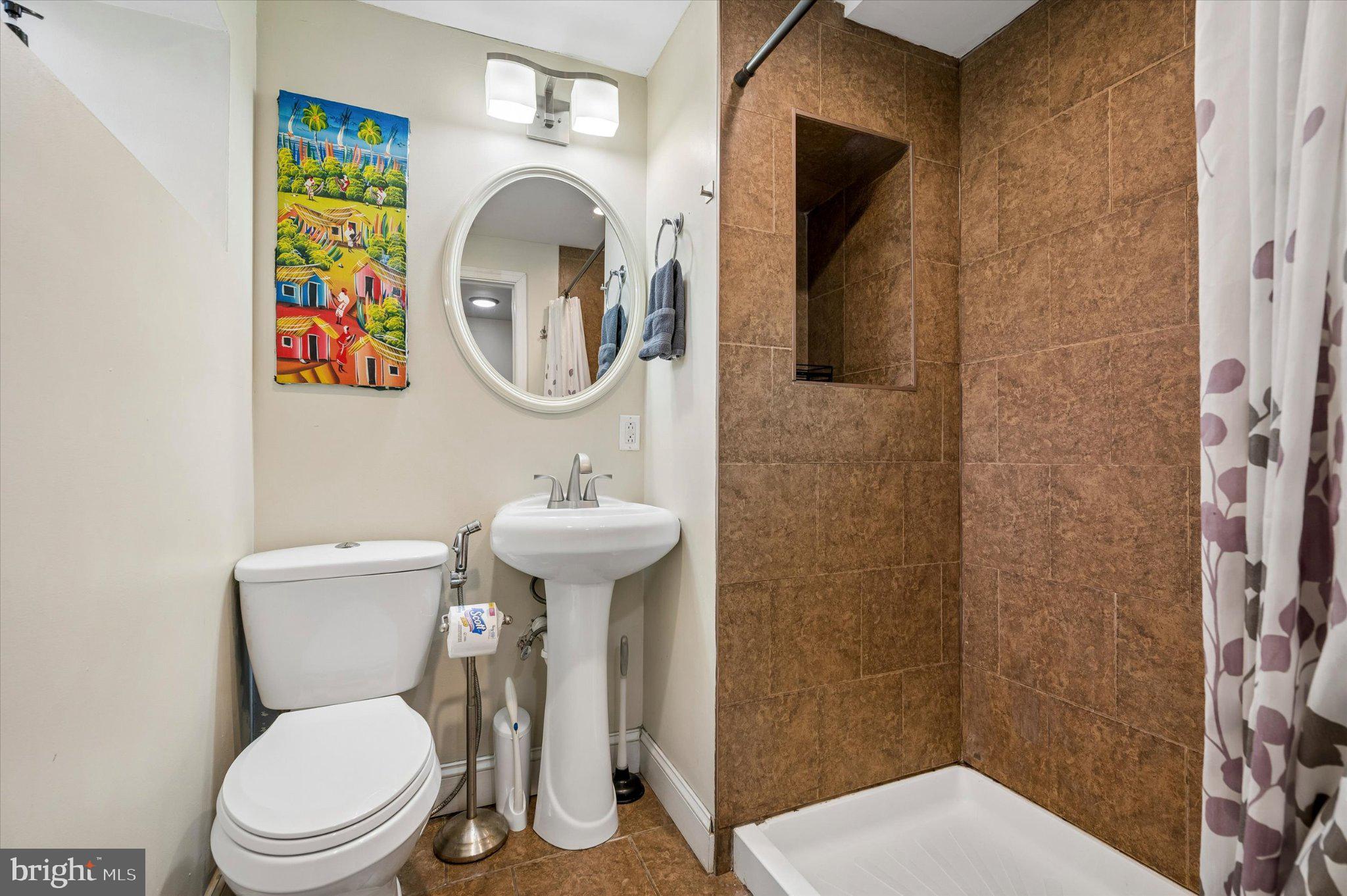 GERMANTOWN - Residential