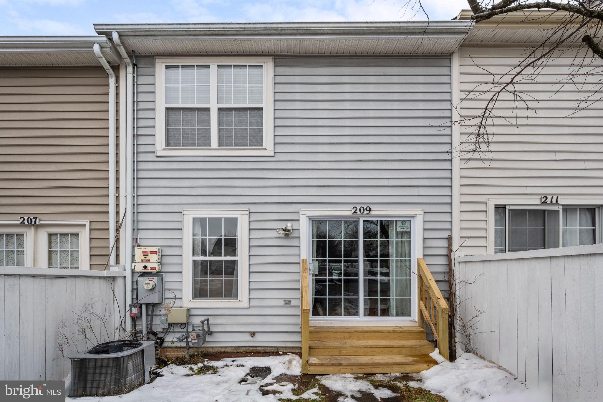 KING FARM BAILEYS COMMON - Residential