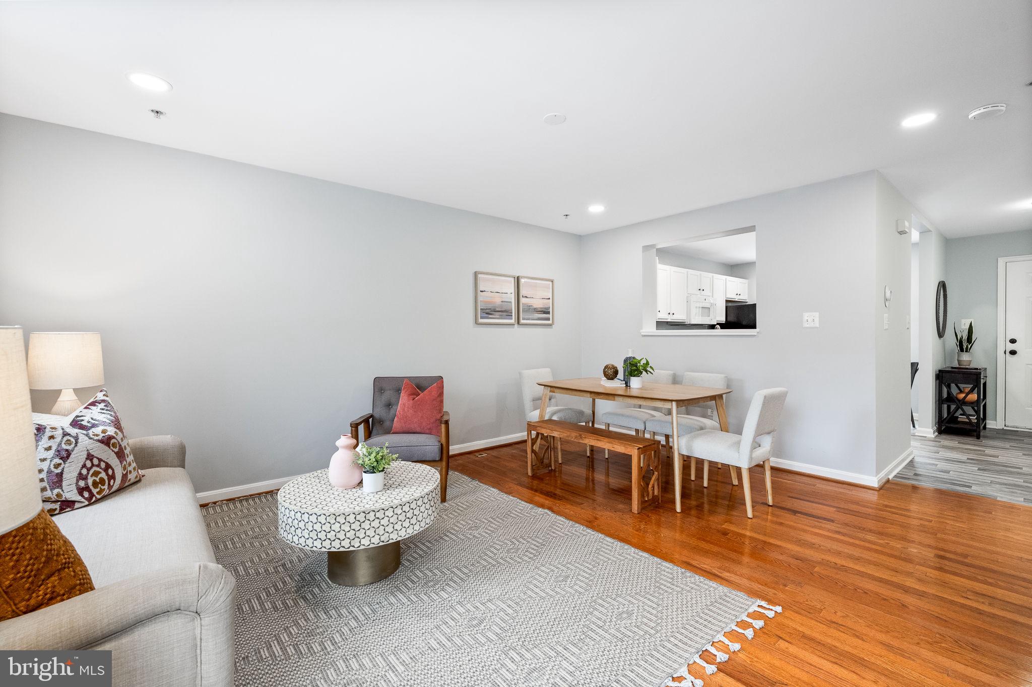 KING FARM BAILEYS COMMON - Residential