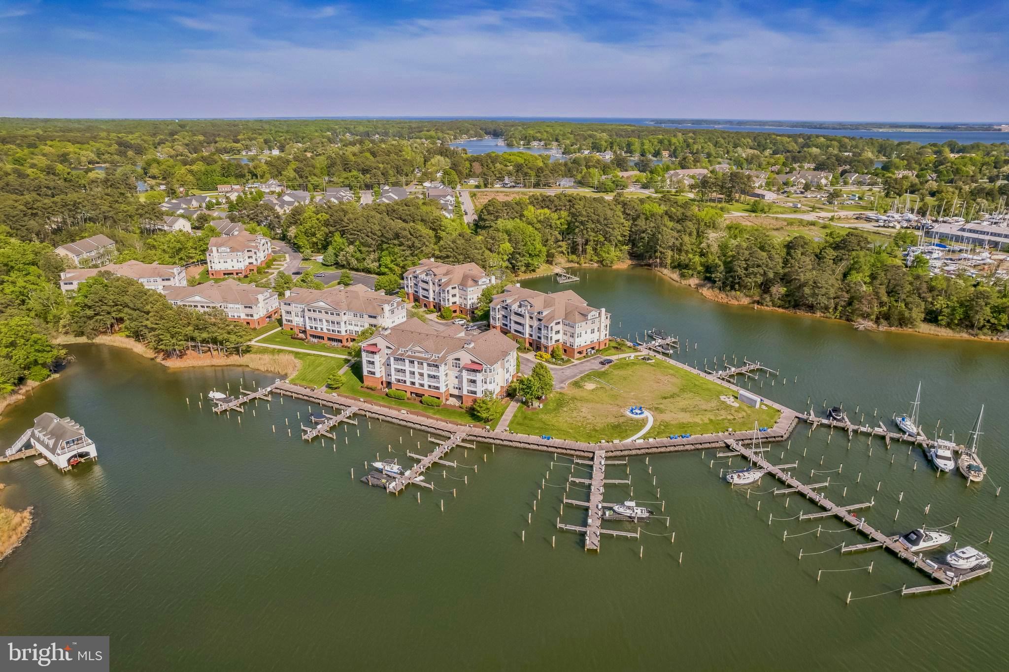 OYSTER BAY CONDOMINIUMS - Residential