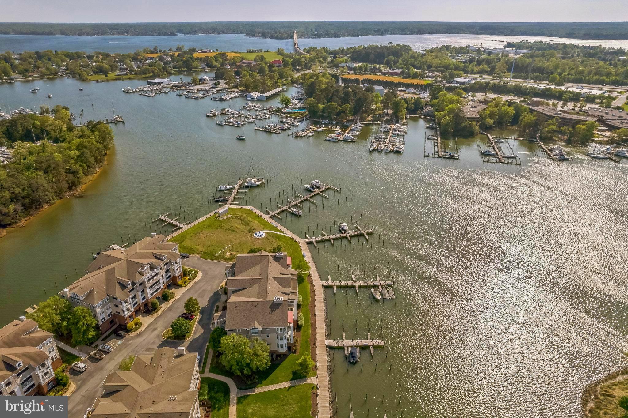 OYSTER BAY CONDOMINIUMS - Residential