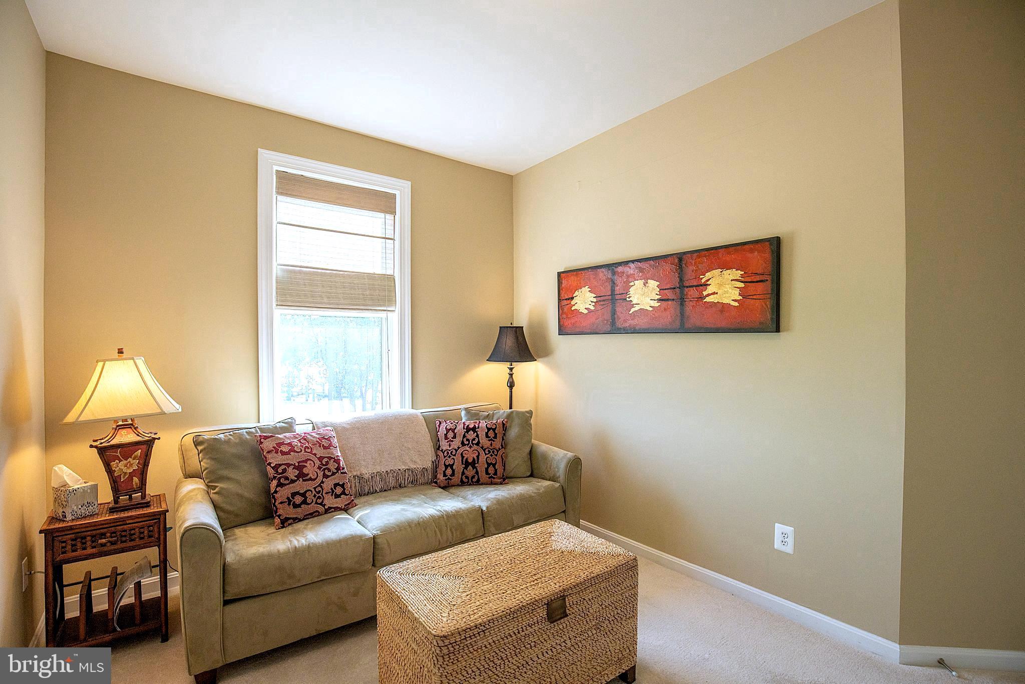 OYSTER BAY CONDOMINIUMS - Residential