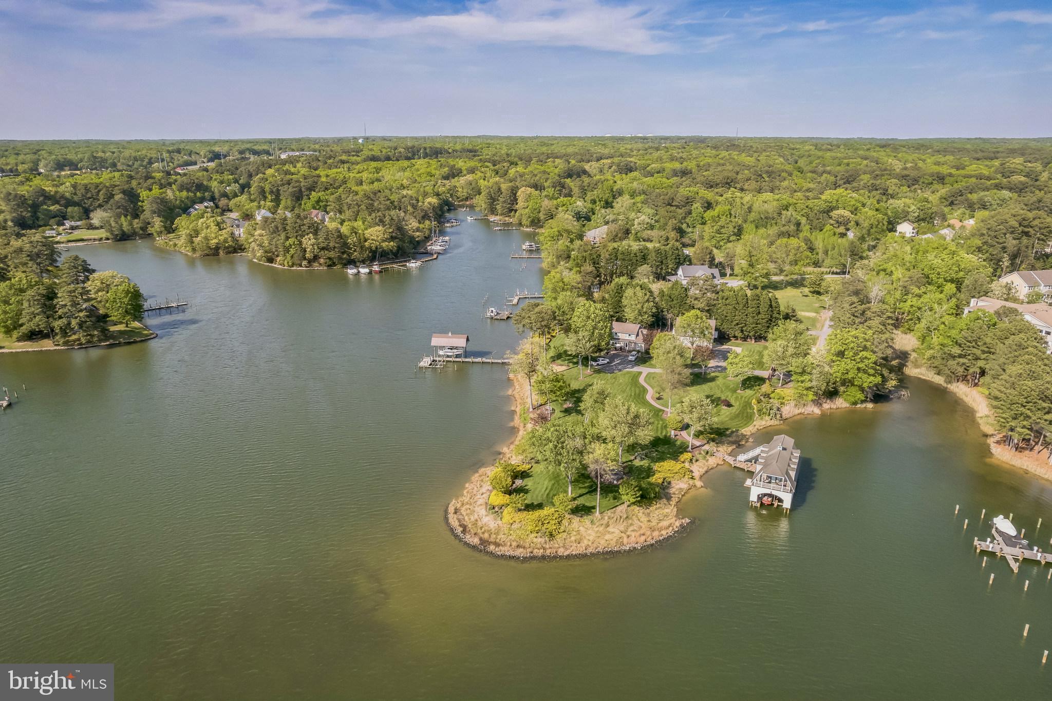 OYSTER BAY CONDOMINIUMS - Residential