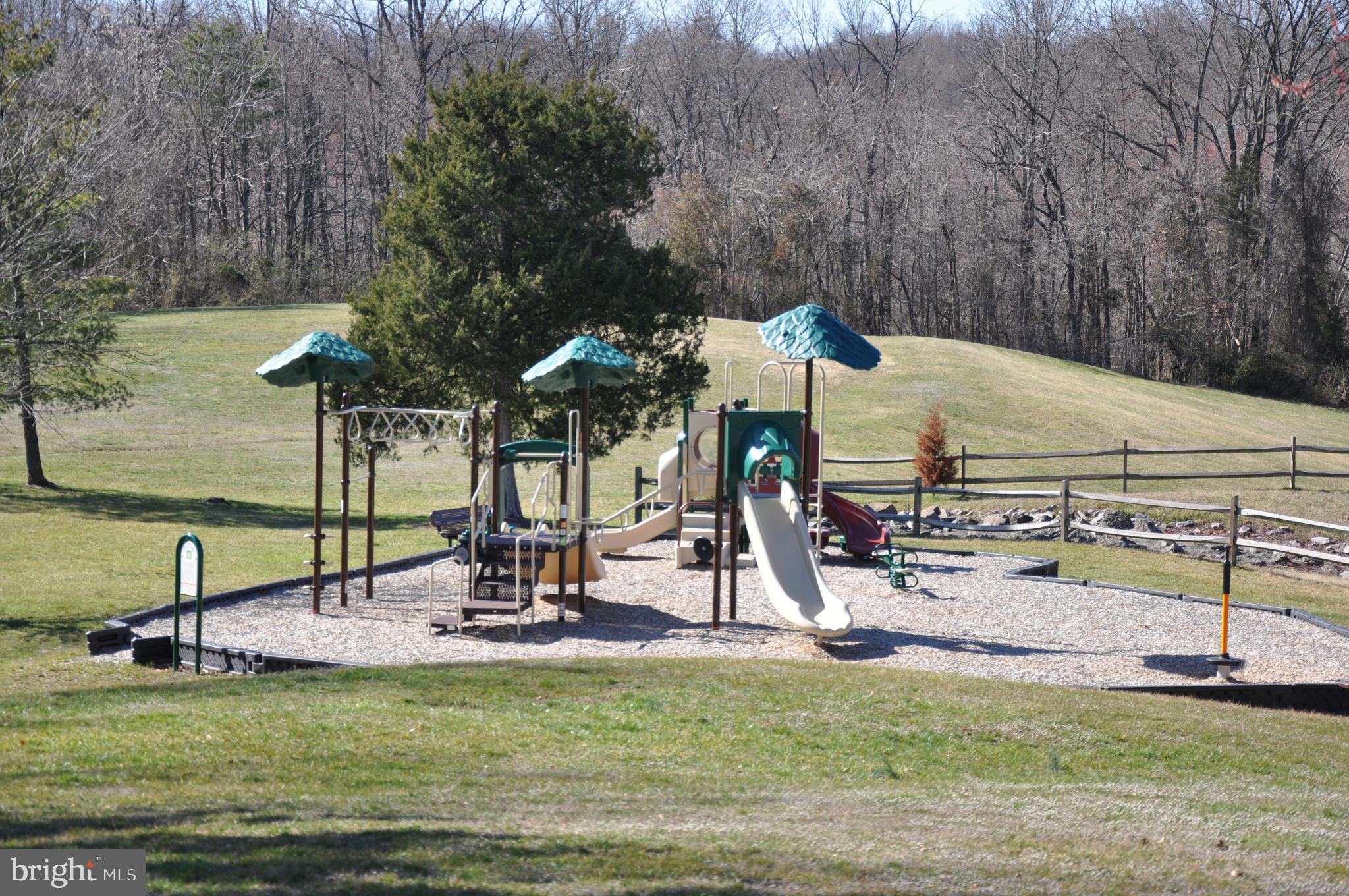 PONDS AT CENTREVILLE - Residential