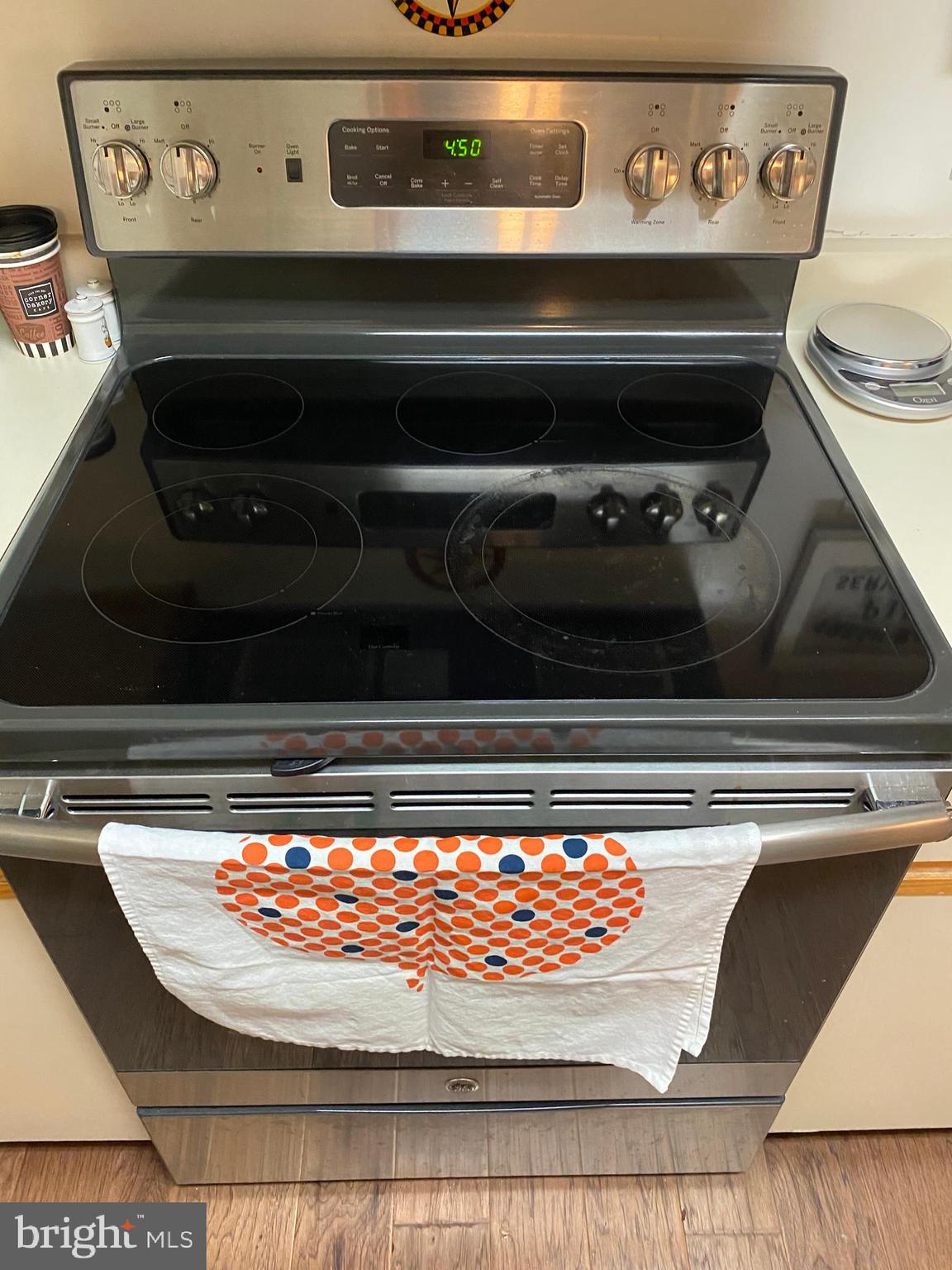 PONDS AT CENTREVILLE - Residential