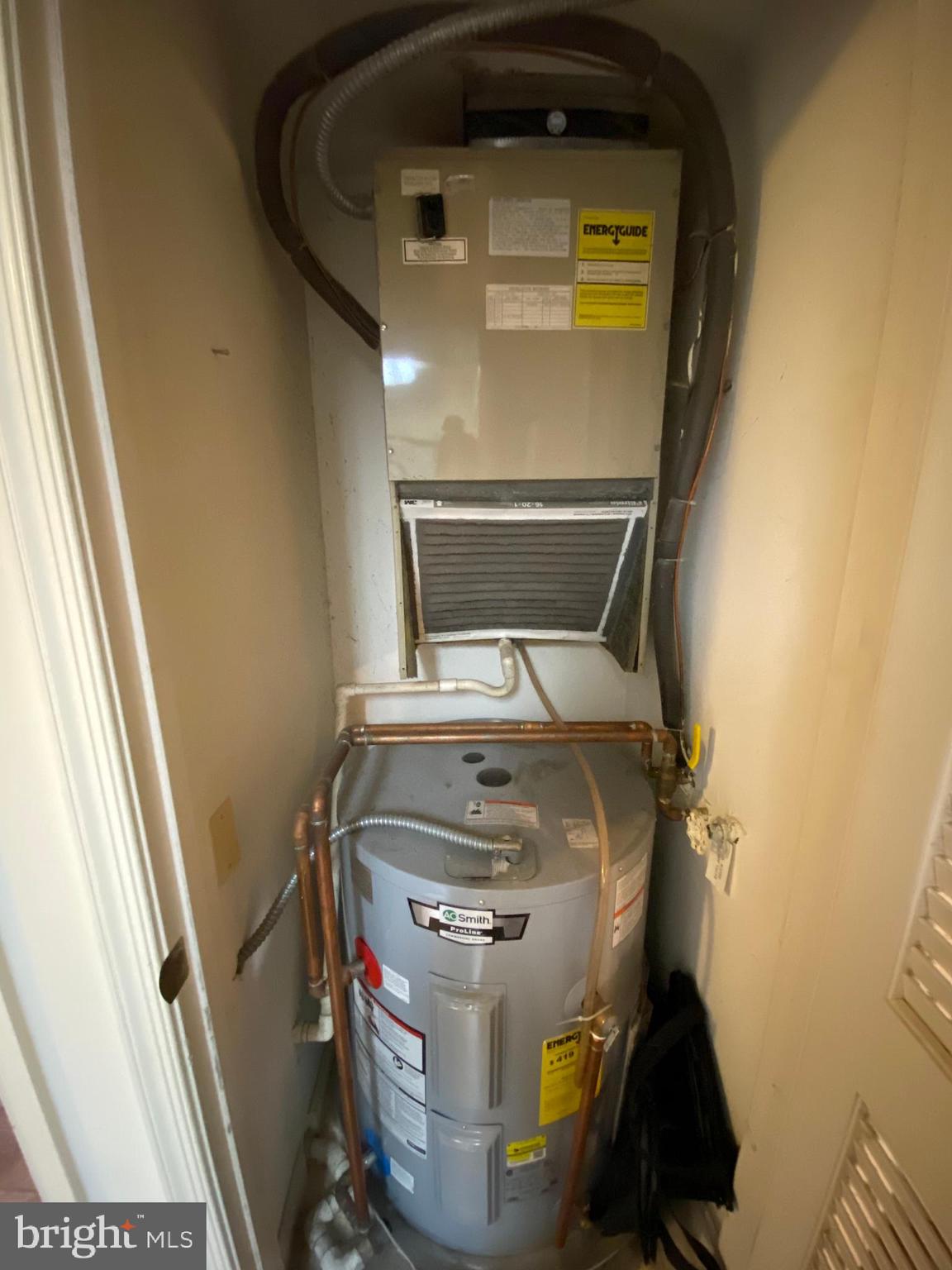 PONDS AT CENTREVILLE - Residential