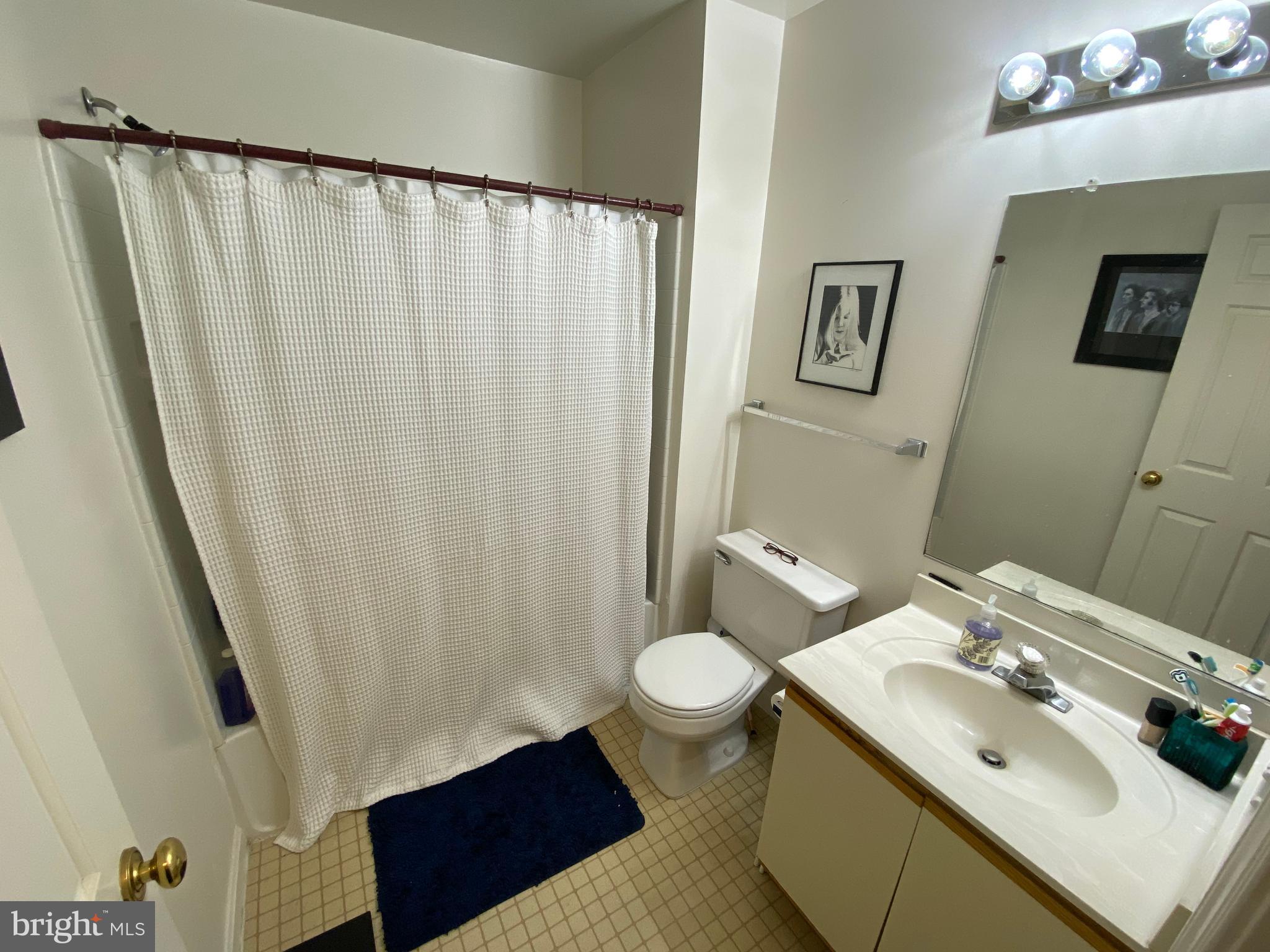 PONDS AT CENTREVILLE - Residential