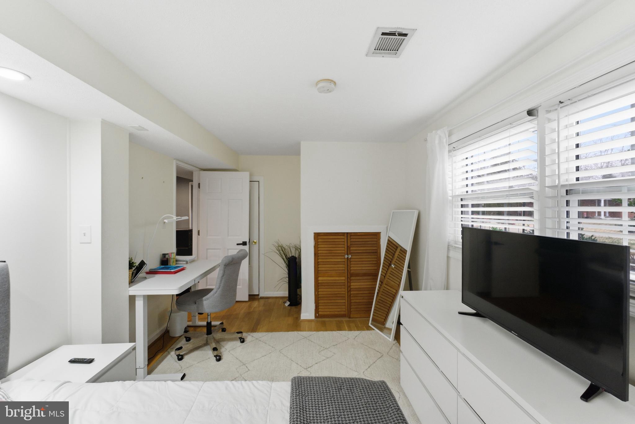 MONTICELLO WOODS - Residential