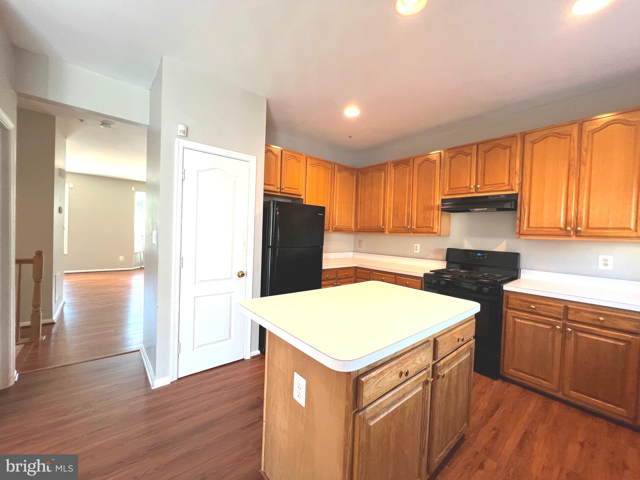 1727 WOOD CARRIAGE WAY 105