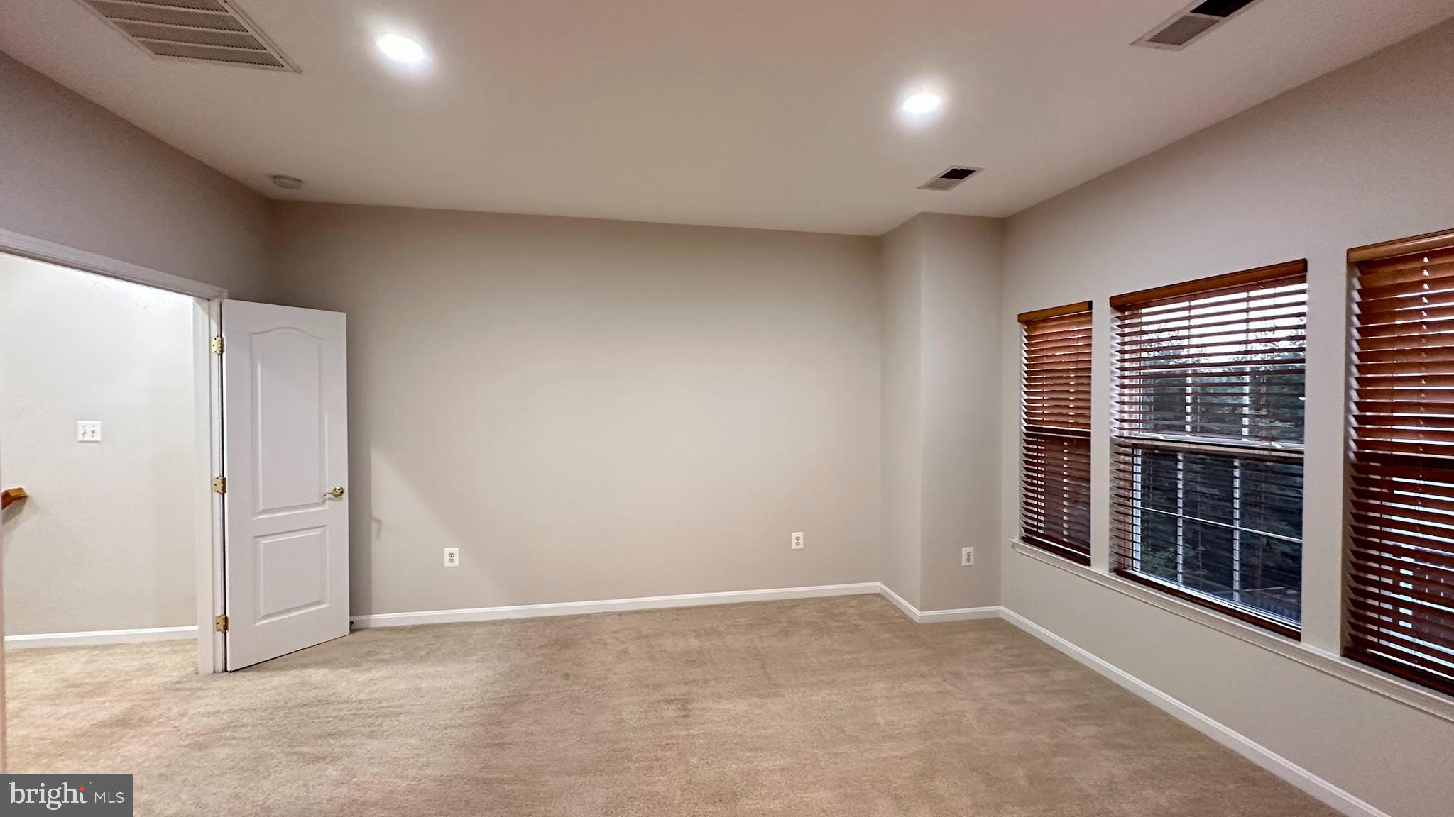 STONE RIDGE NORTH - Residential Lease